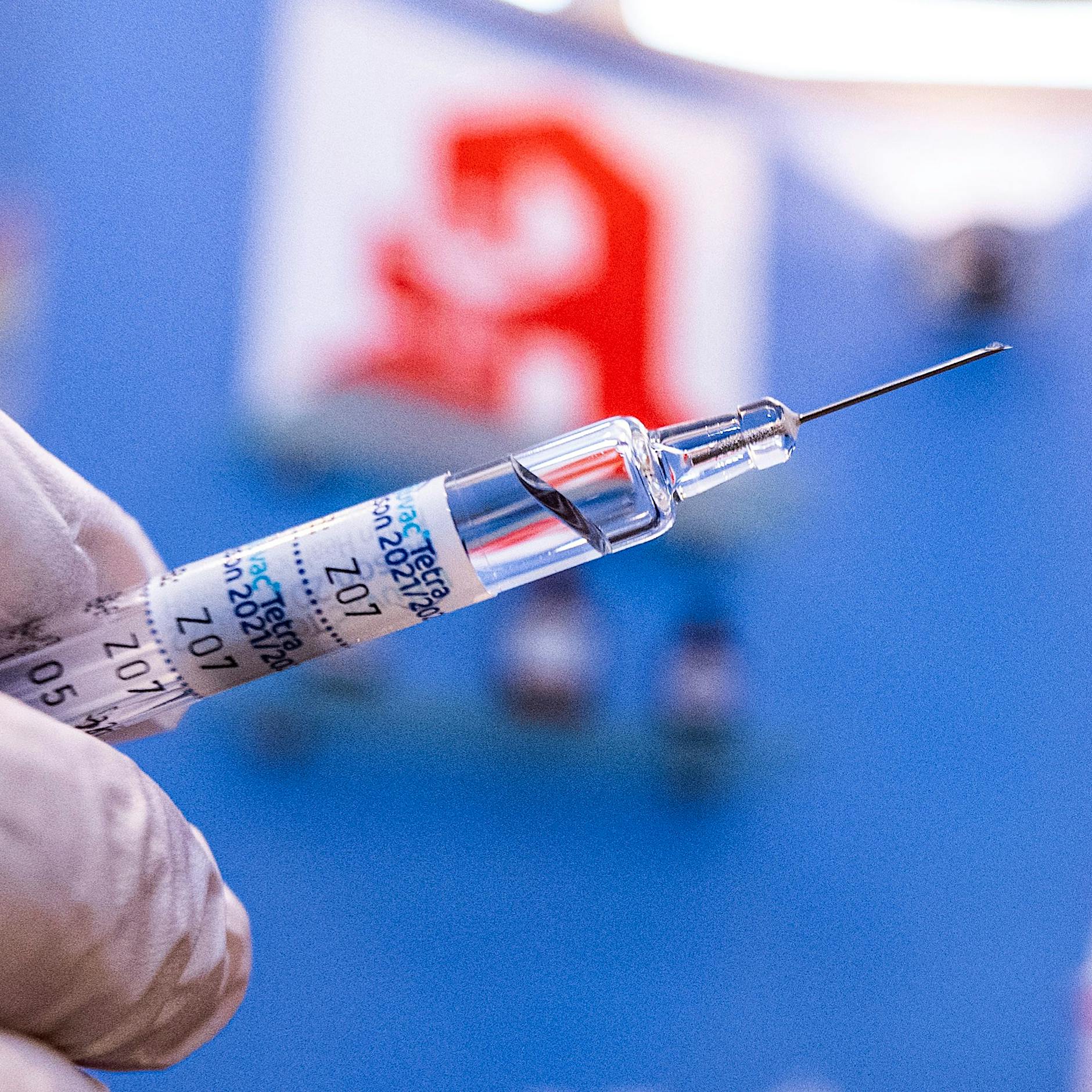 Apotheken wollen am 8. Februar mit Corona-Impfungen beginnen