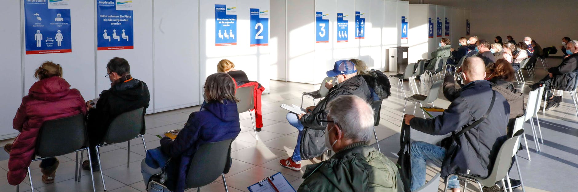 Auch in Impfzentren müssen Behörden jetzt mit möglichem Betrug rechnen.