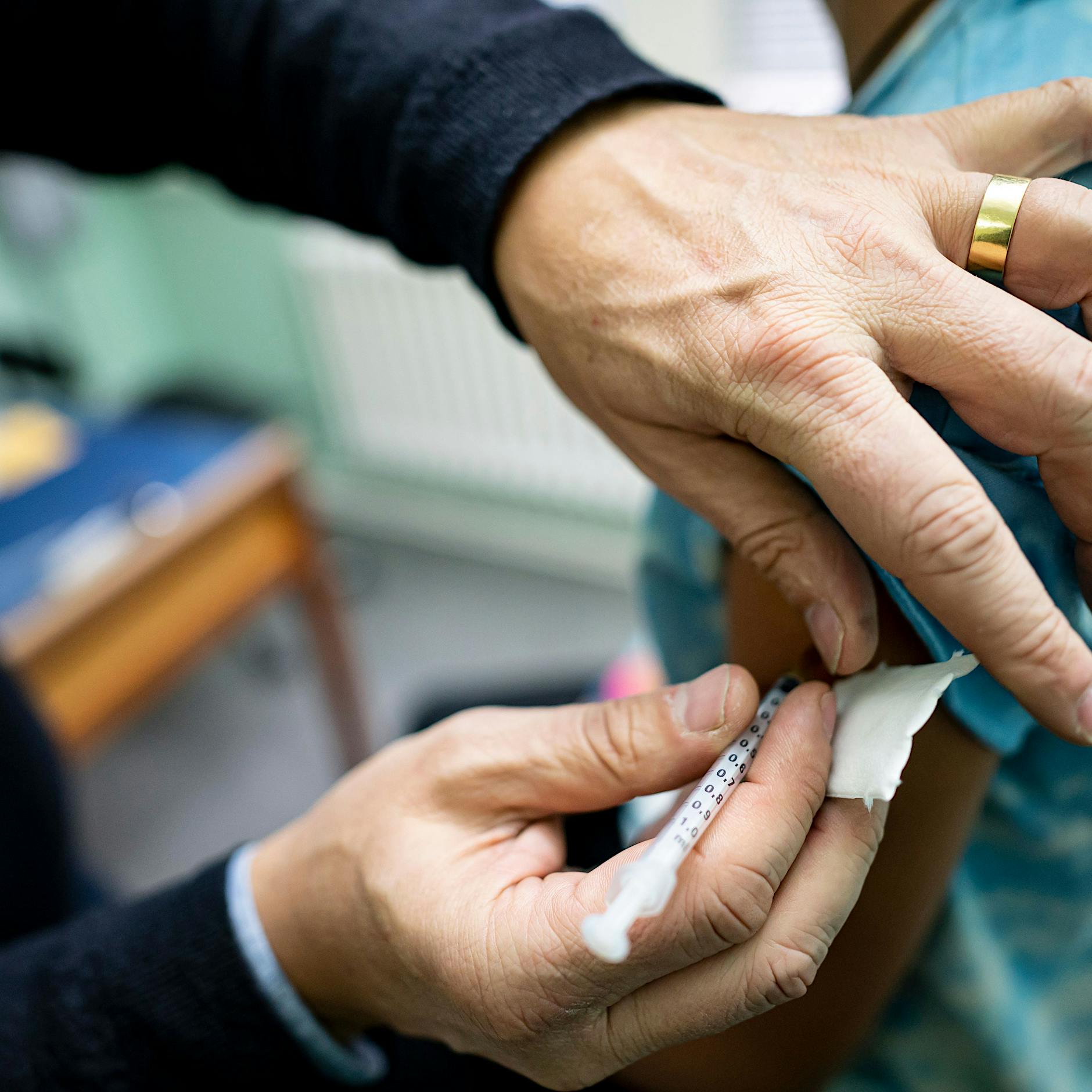 Kinderimpfungen in Berlin vorerst nur an einer Grundschule pro Bezirk