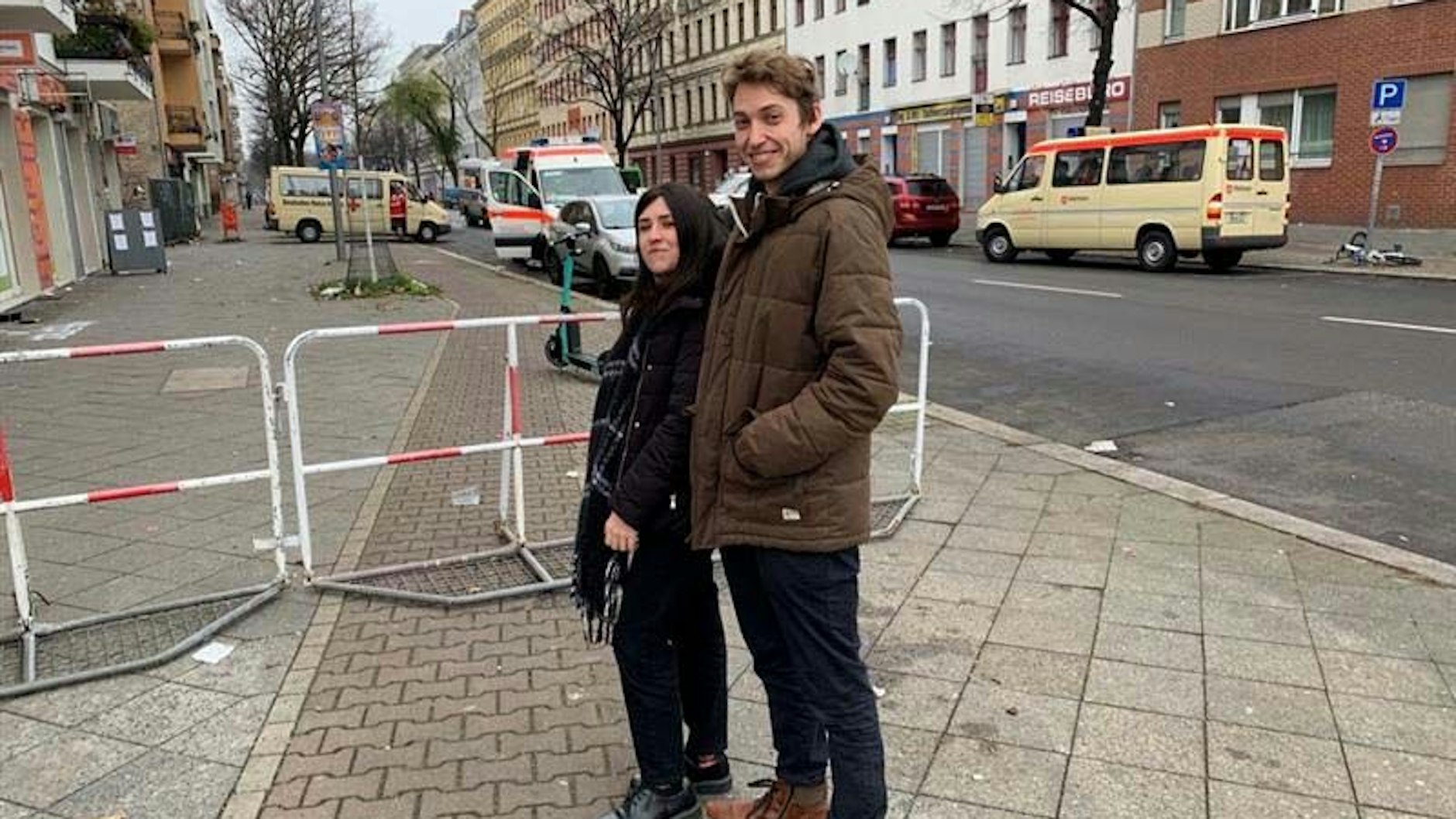 Monica und Jan bekamen eher zufällig am Sonntag mit, dass sie ihre Wohnung verlassen mussten.