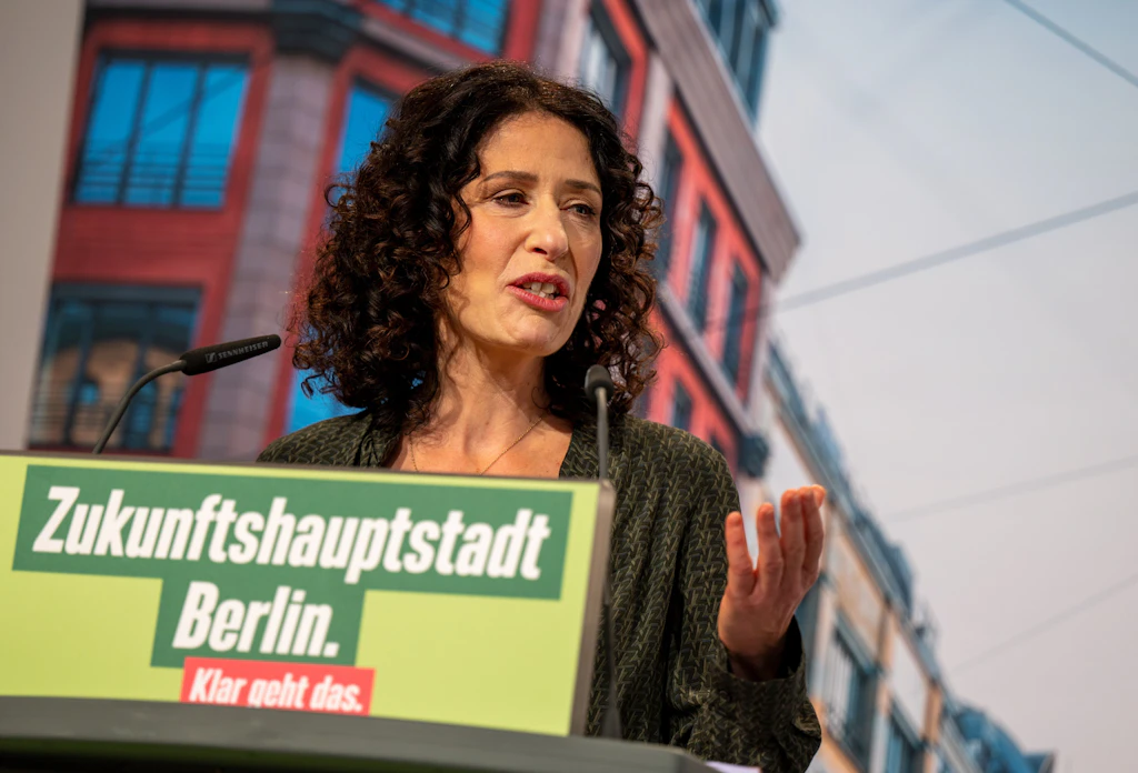 Berlin: Grüne stimmen Koalitionsvertrag zu und für Jarasch als Verkehrssenatorin