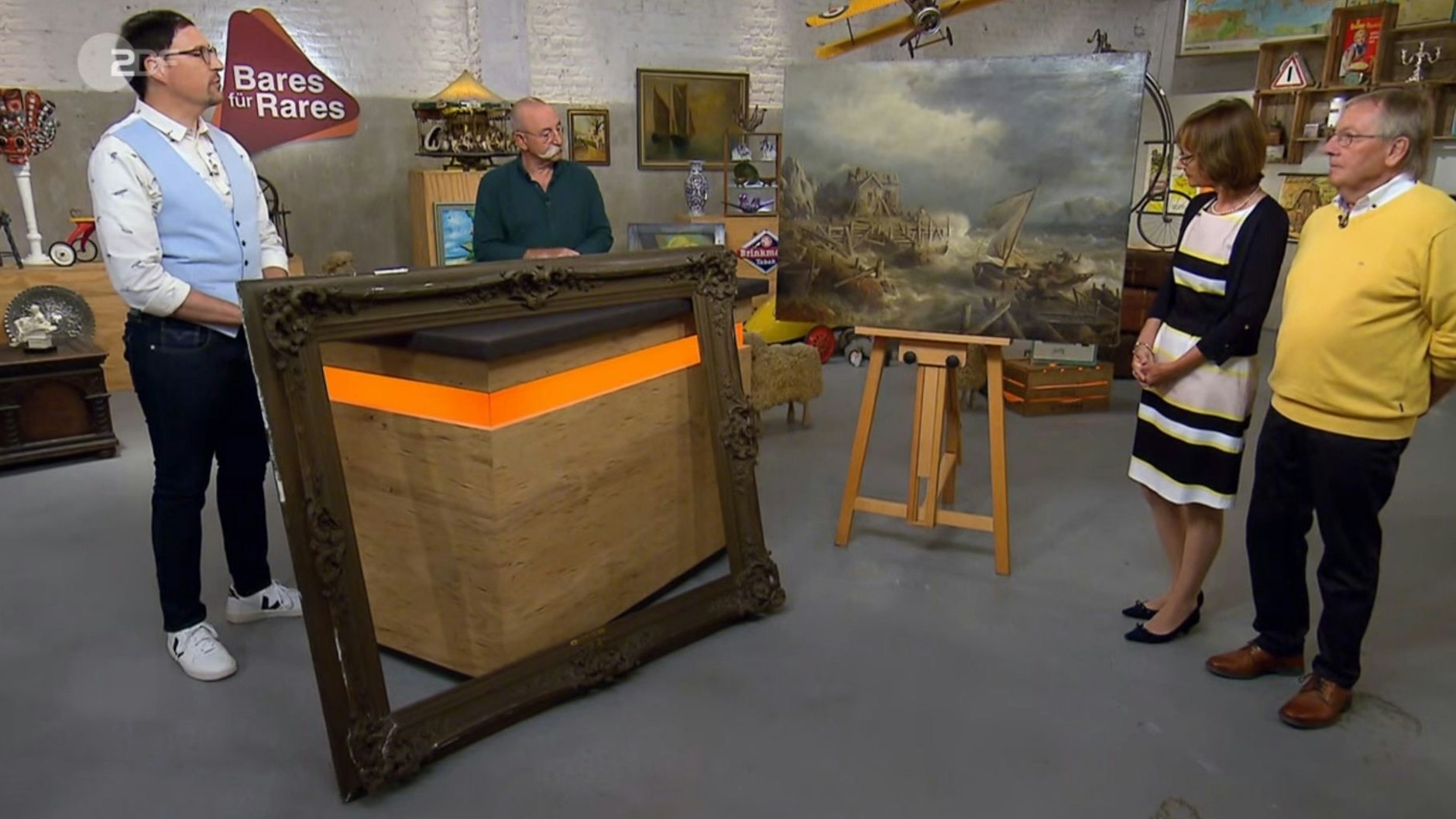 „Bares für Rares“-Experte Colmar Schulte-Golz schwärmt für das tolle Gemälde mit der rauen See.