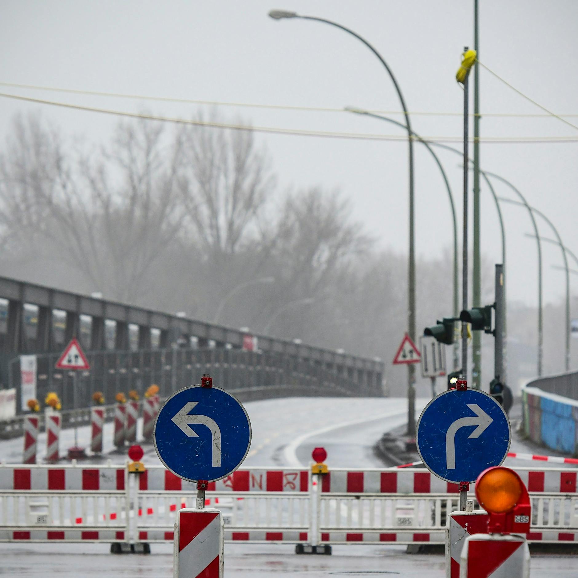 Elsenbrücke für Radfahrer und Fußgänger frei