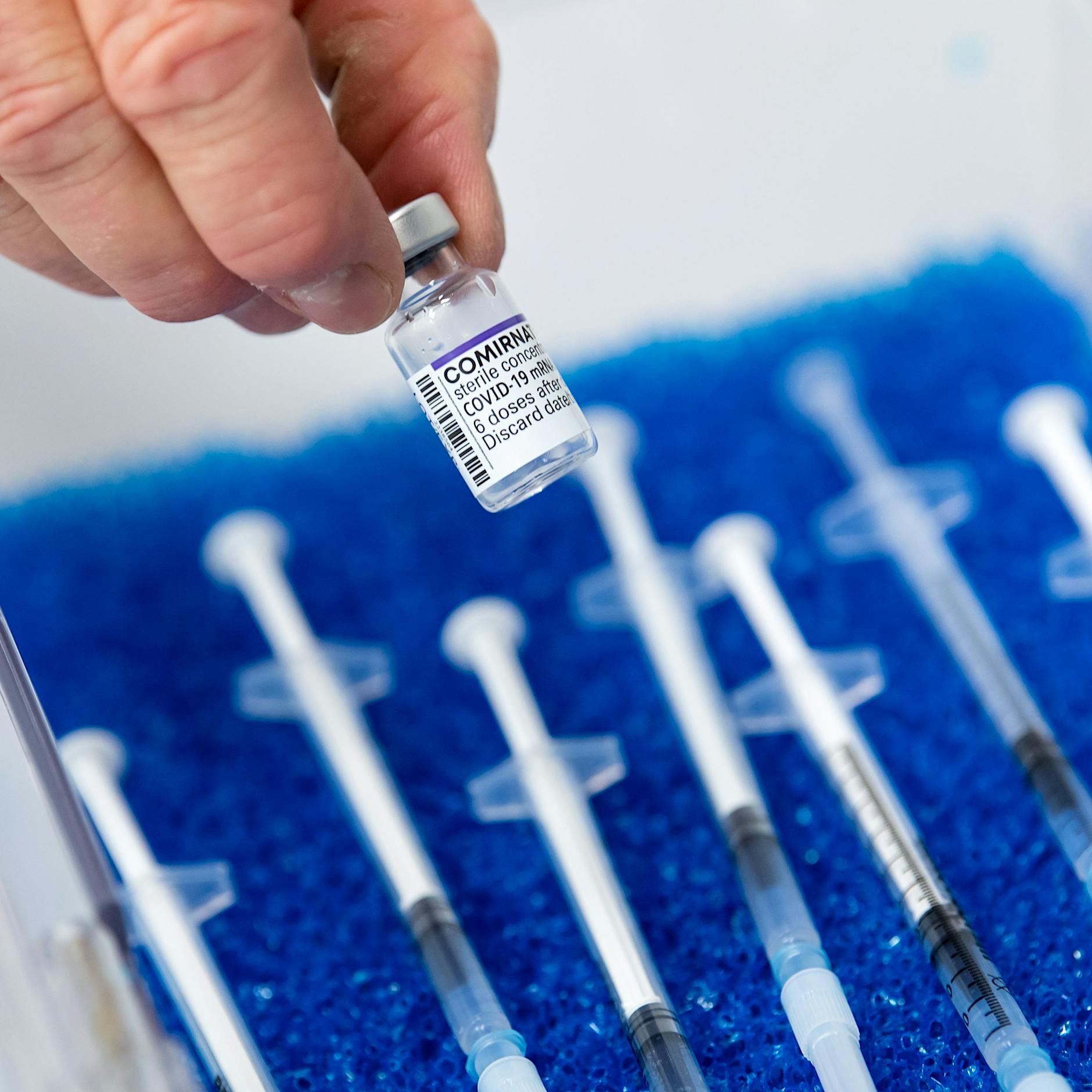 Omikron: Doppelt Biontech schützt nur noch zu 33 Prozent vor Ansteckung