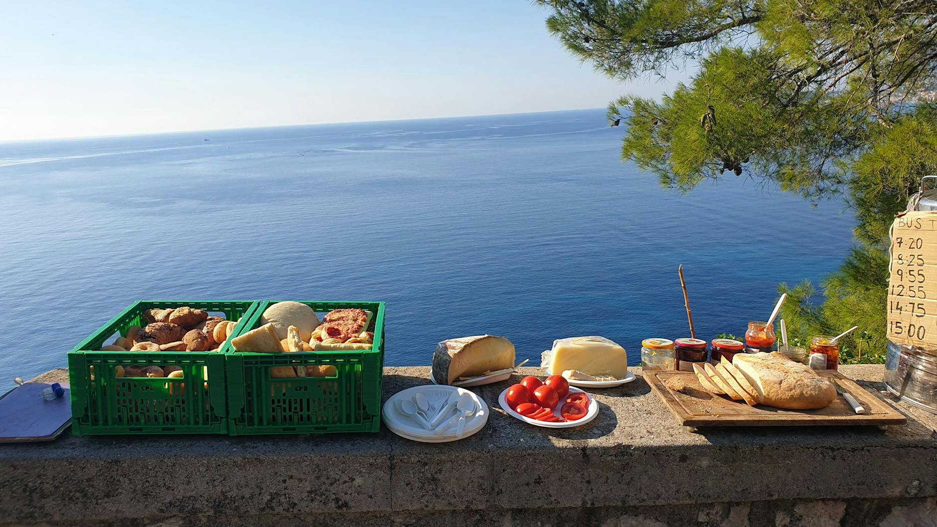 Versorgung für die Geflüchteten an der Grenze in Ventimiglia.
