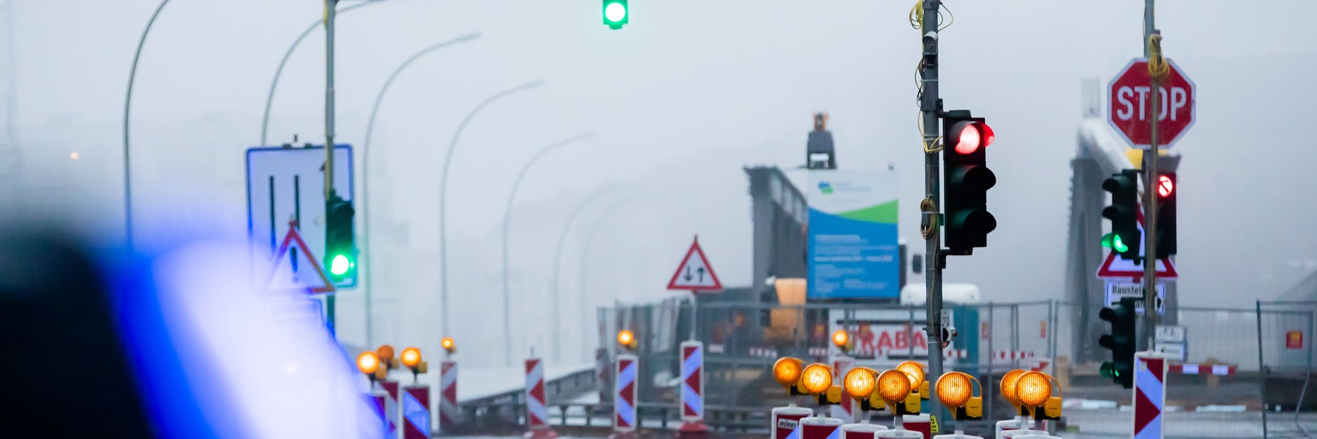 Die Elsenbrücke ist jetzt wieder für Kraftfahrzeuge freigegeben, aber nur mit einer Spur pro Richtung.