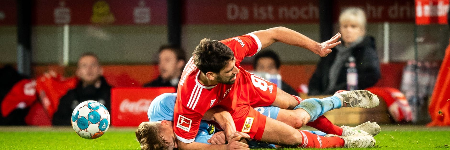 Kampf war Trumpf an der Alten Försterei. So wie sich Rani Khedira auf alles stürzte, was ein himmelblaues Trikot trug. 