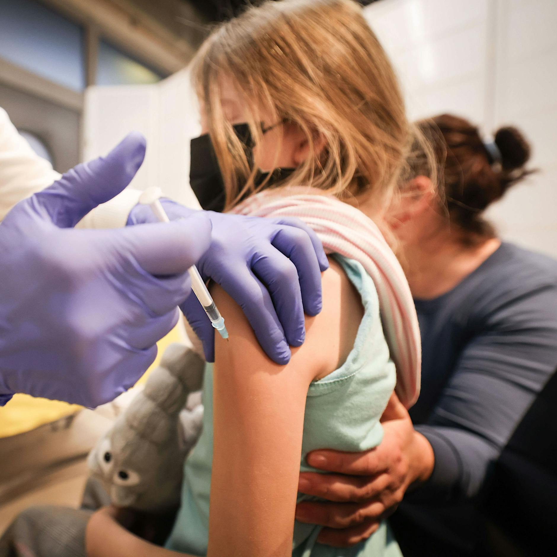 Kinderimpfaktion an Schulen holprig, in den Impfzentren gut