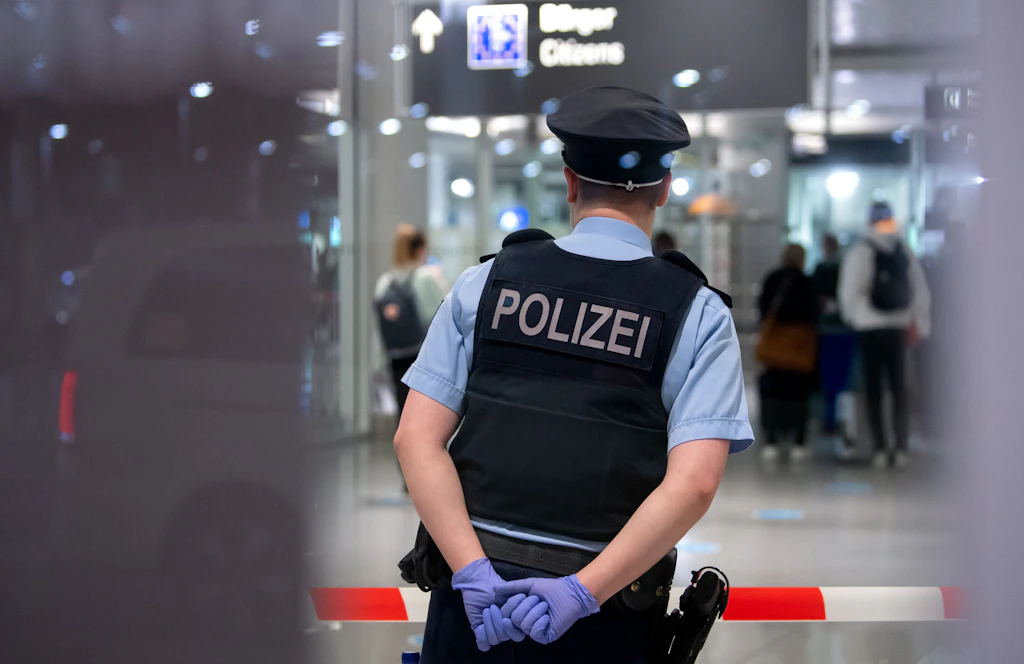 Omikron: Zu Weihnachten werden die Grenzen dichtgemacht