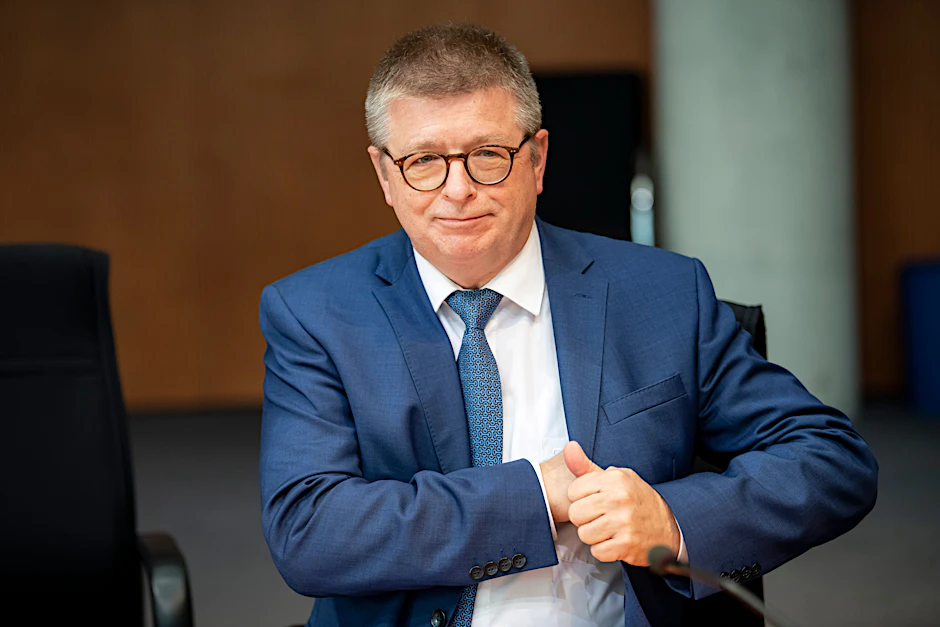 Thomas Haldenwang ist Präsident des Bundesamts für Verfassungsschutz (Archivbild).