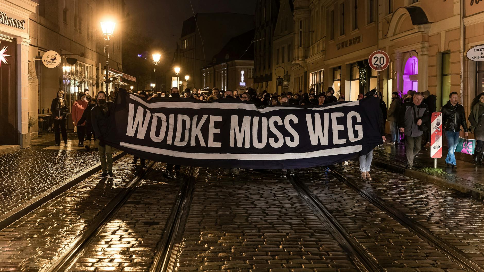 Um die Corona-Maßnahmen soll es bei der Demo in Cottbus nur am Rande gegangen sein. Vielmehr standen laut Beobachtern Umsturzfantasien im Vordergrund.