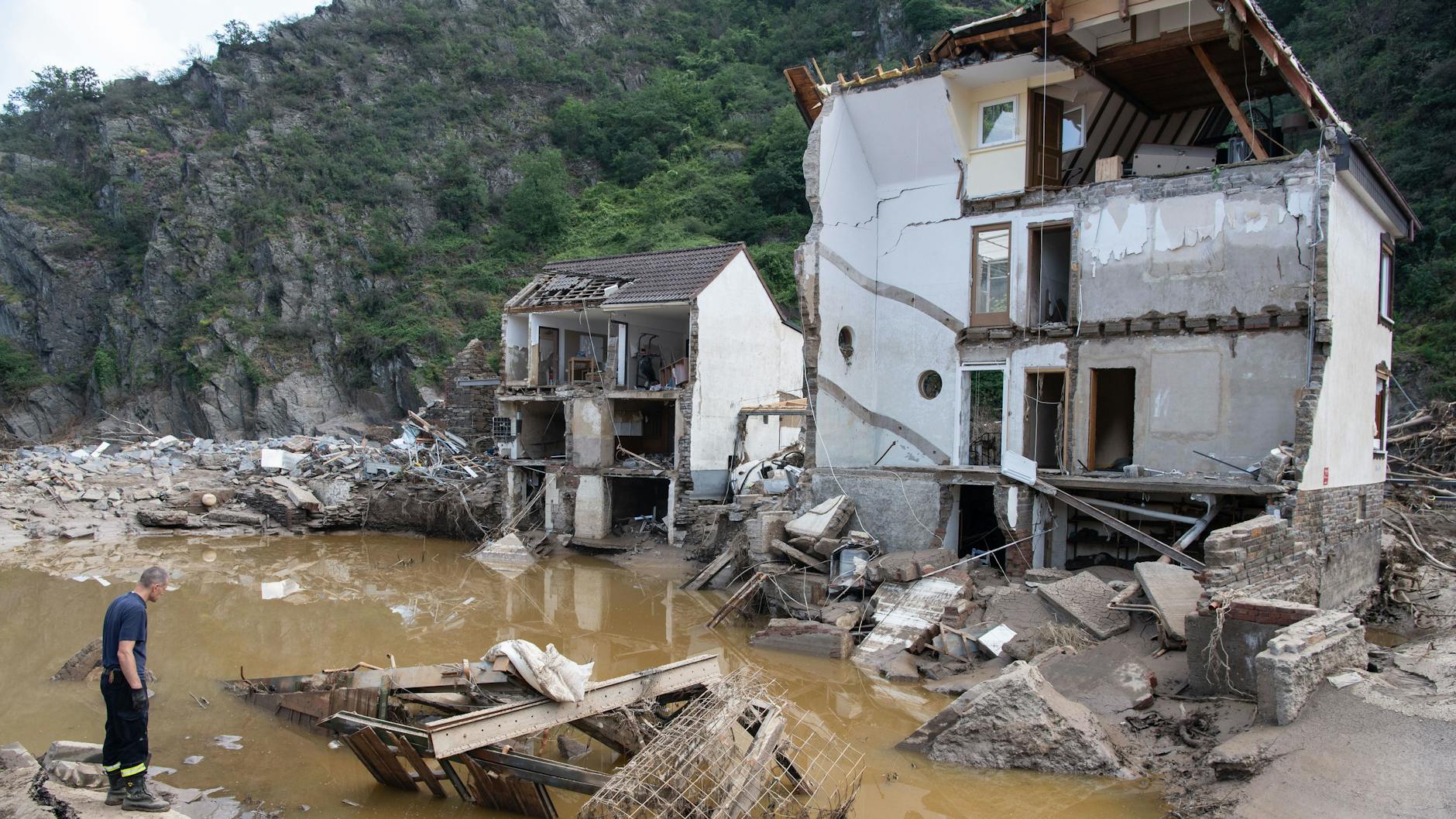 Eine Studie ordnet die Hochwasser-Katastrophe an Ahr und Erft dem Klimawandel zu. Mit der Erderwärmung werden solche Extremwetterereignisse zunehmen.
