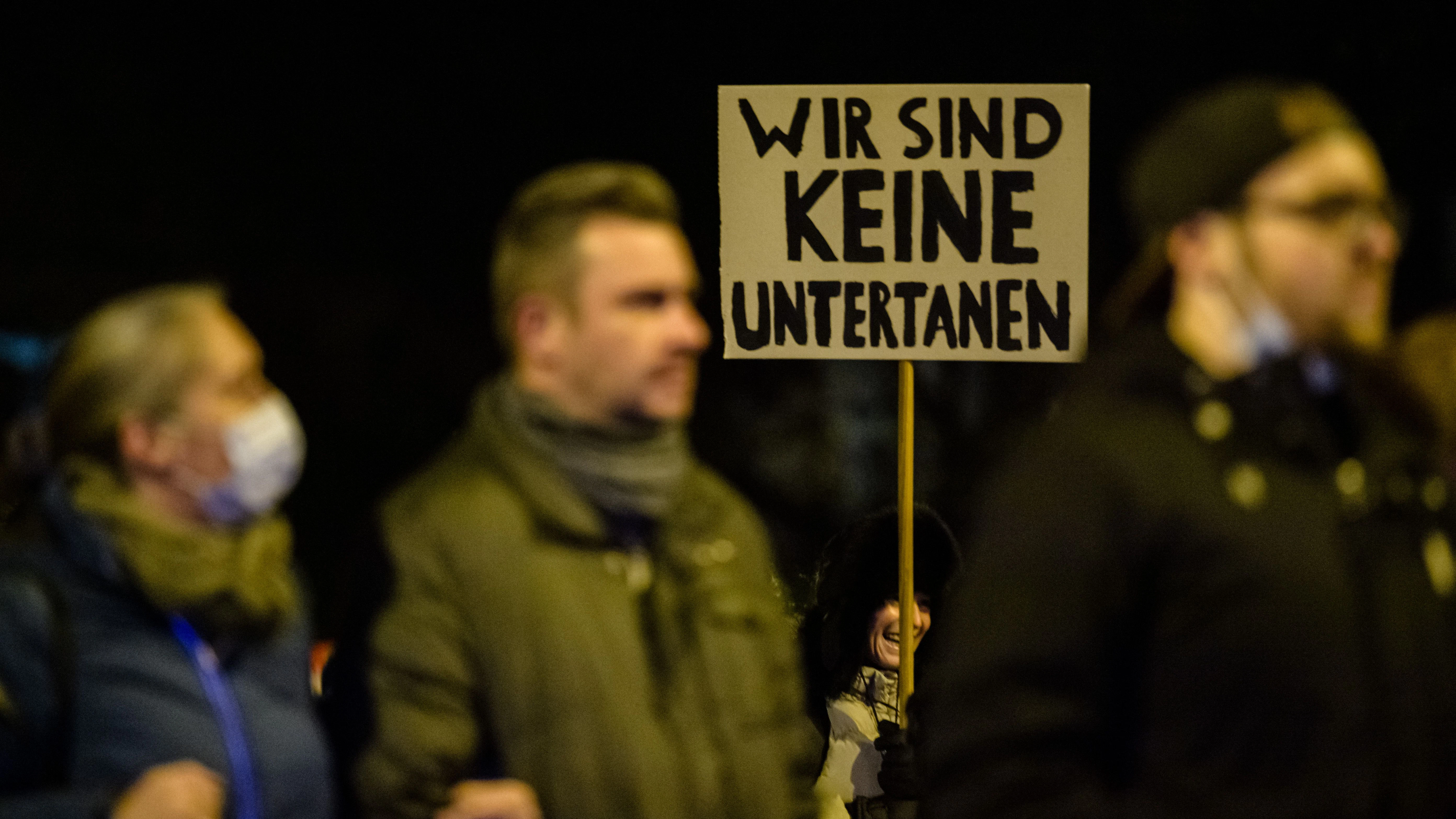 Auch in Halle protestierten Menschen gegen die Corona-Politik.&nbsp;