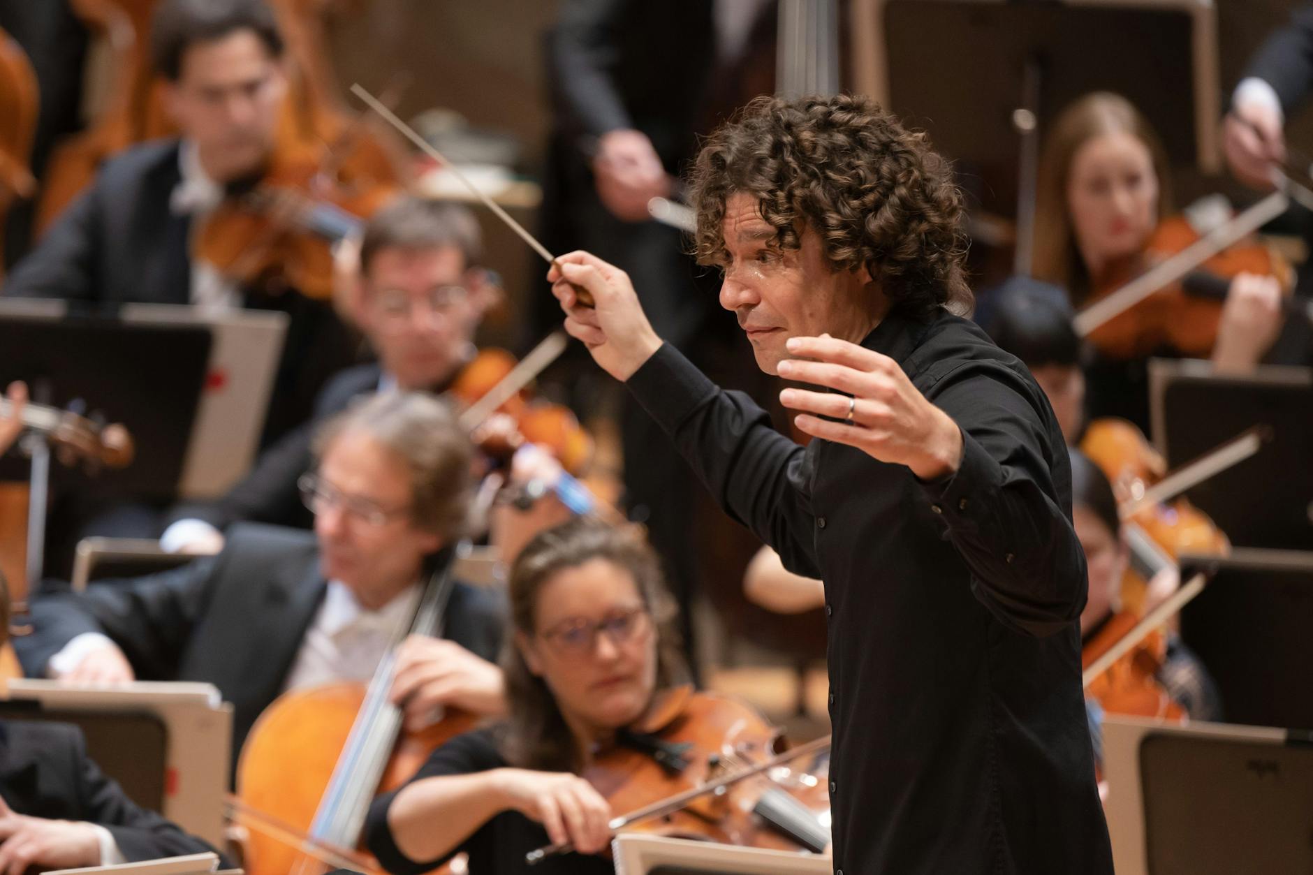 Robin Ticciati: Dirigent und Künstlerischer Leiter des DSO