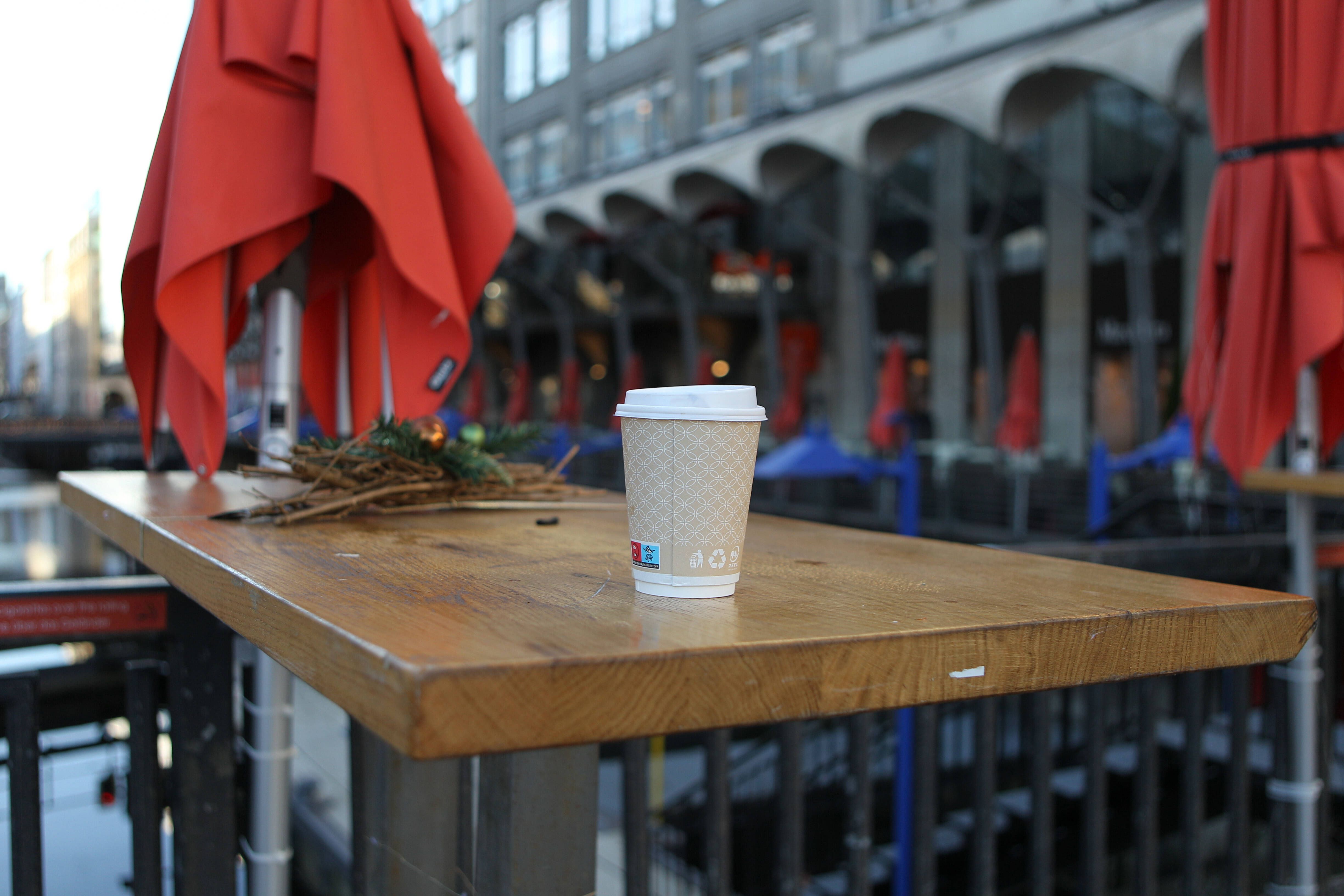 Omikron-Hammer! HIER gelten knallharte Corona-Maßnahmen für Geimpfte schon ab Heiligabend!