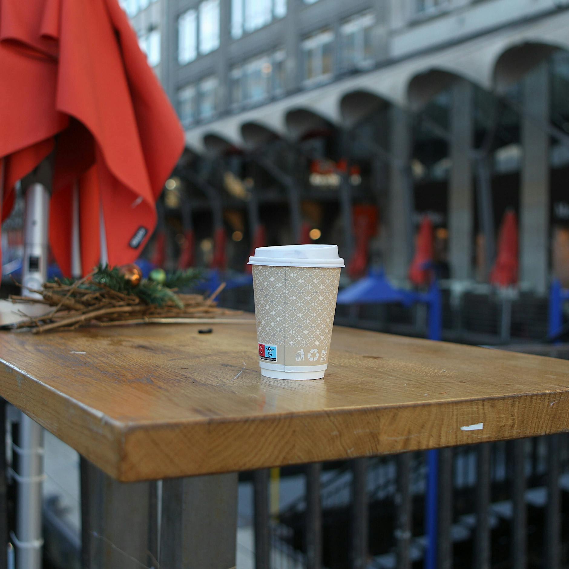 Omikron-Hammer! HIER gelten knallharte Corona-Maßnahmen für Geimpfte schon ab Heiligabend!