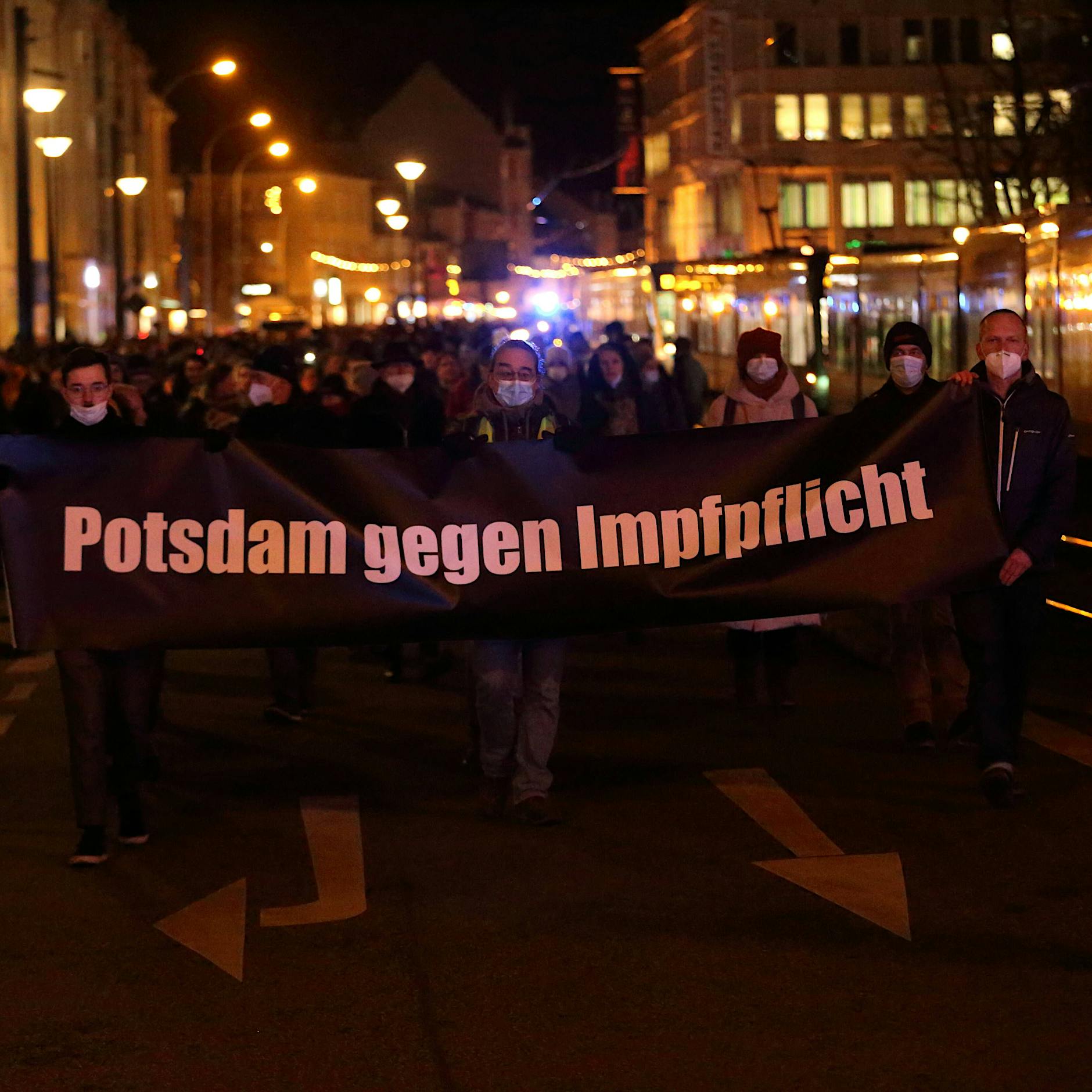 Brandenburg: Rund 90 Corona-Demos in einer Woche