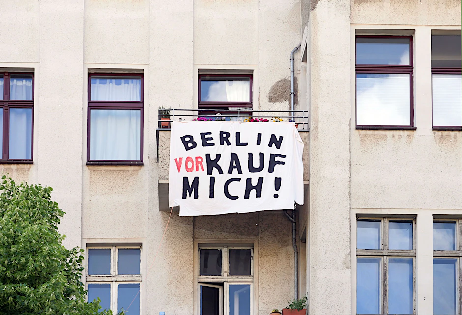 So war es noch vor einem Jahr: Mieter werben dafür, dass ihr Haus durch Ausübung des Vorkaufsrechts in kommunale Hände kommt.