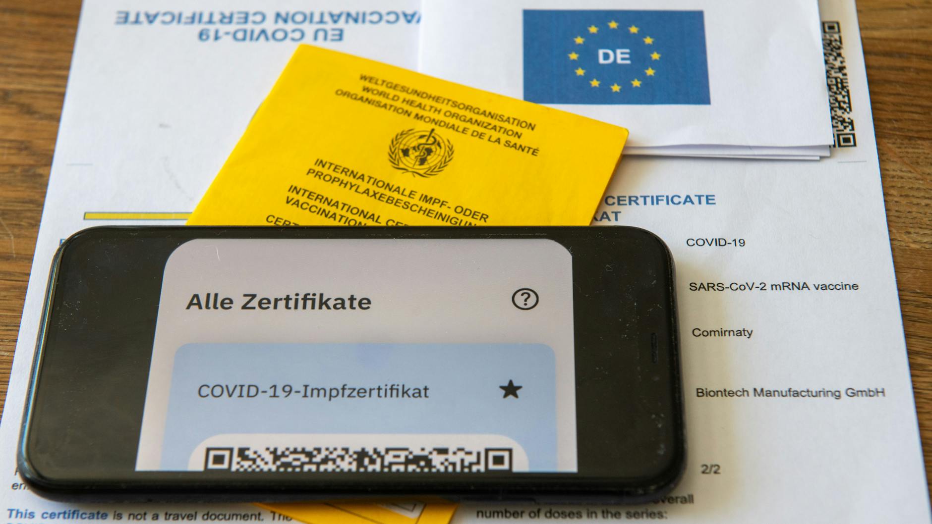 Ohne Booster-Impfung verliert der EU-Impfnachweis ab dem 1. Februar seine Gültigkeit nach neun Monaten (Symbolbild).