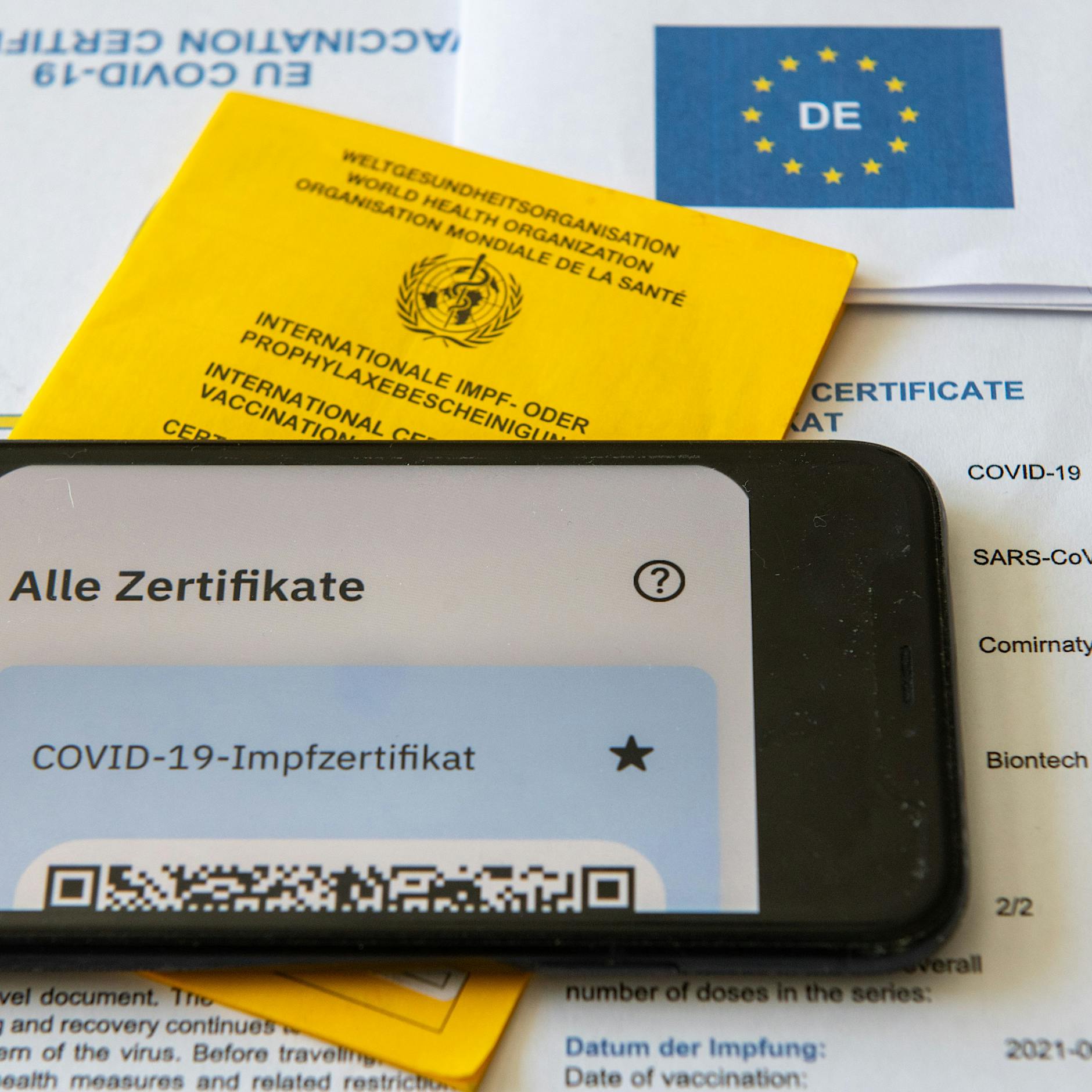 Doppelt Geimpfte: Am Dienstag werden Millionen Zertifikate ungültig