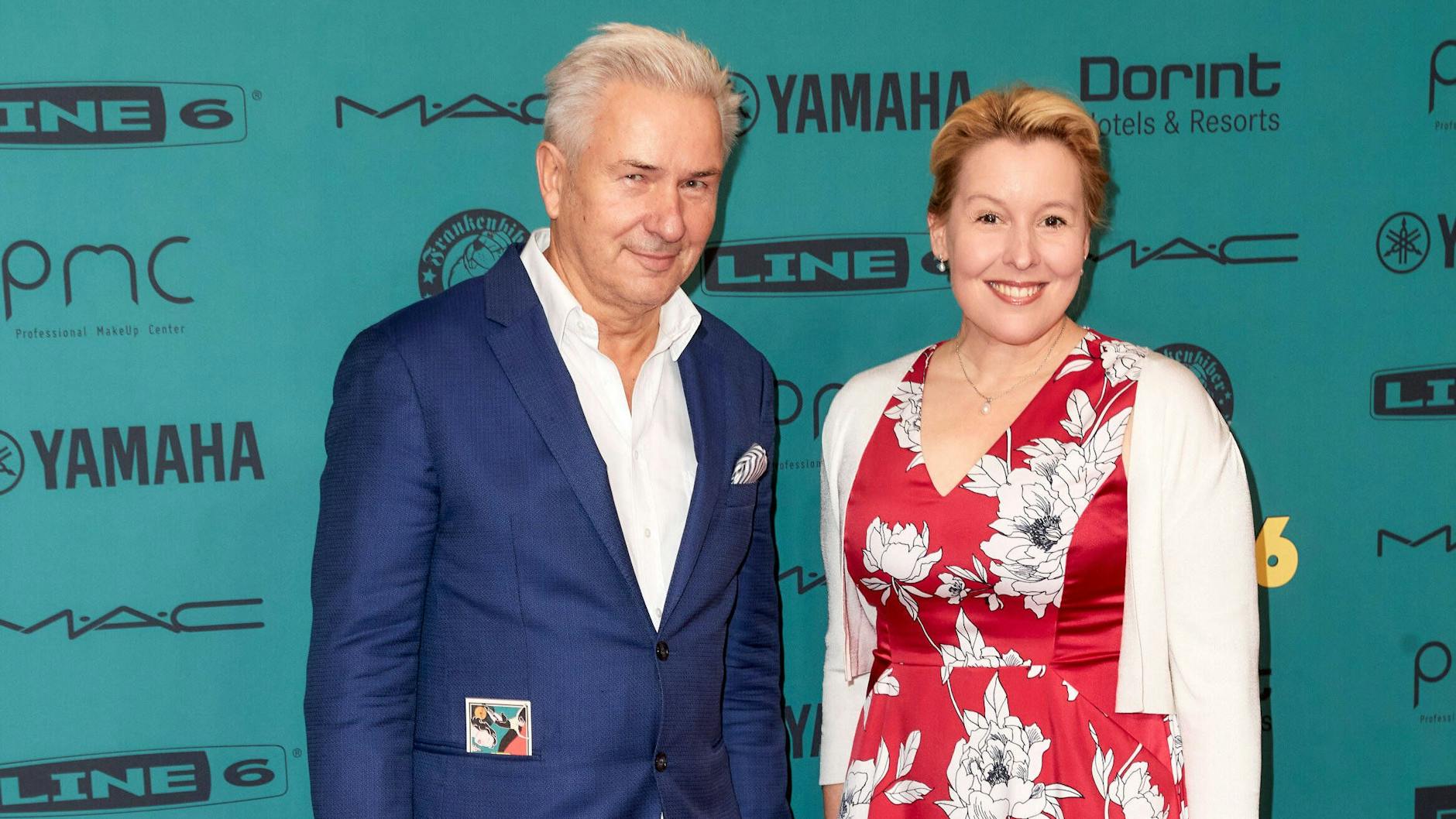 Klaus Wowereit war 13 Jahre Regierender Bürgermeister von Berlin. Hier ist er auf einem Termin mit Franziska Giffey.