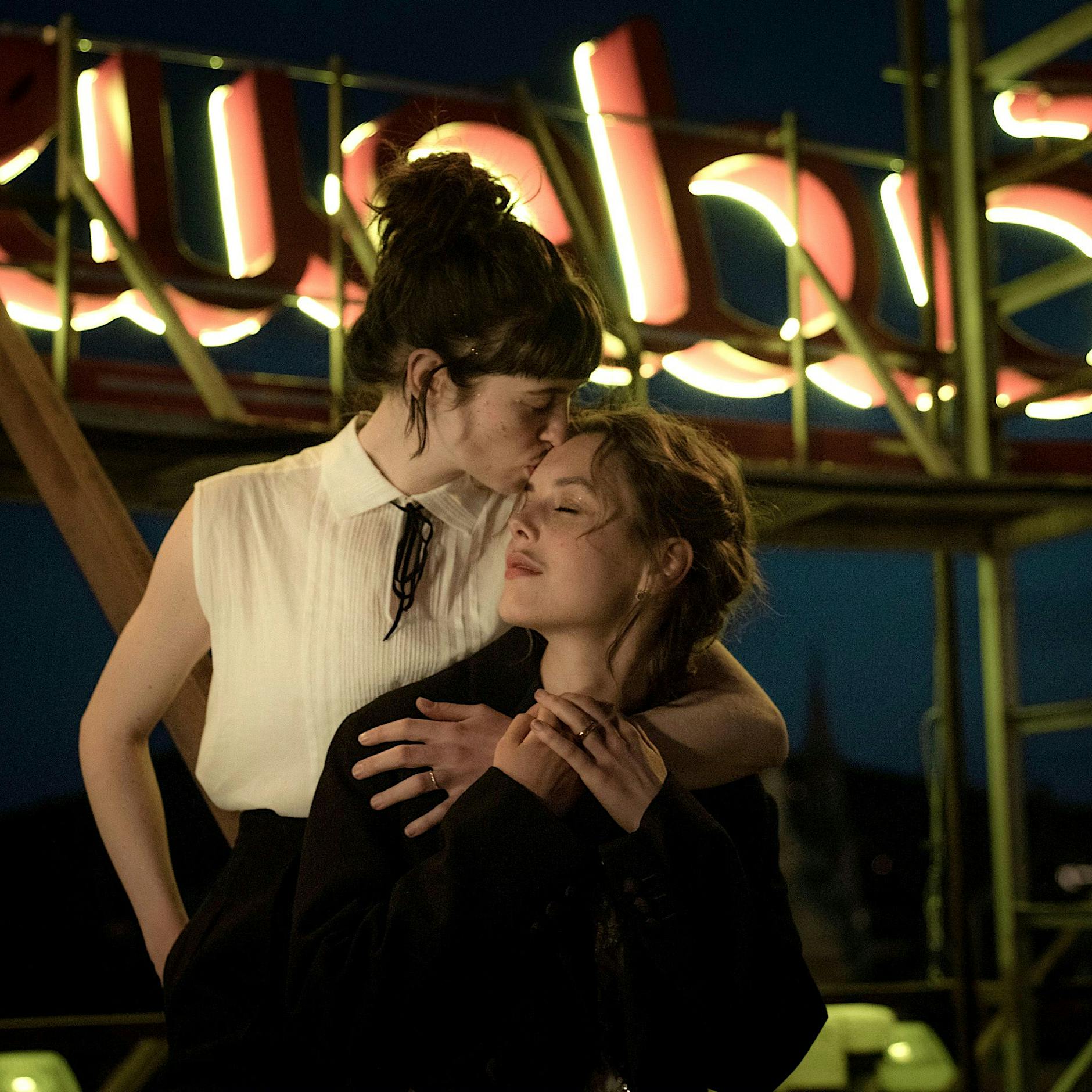 Als Berlin weiblich war: Julia von Heinz über ihre Event-Serie „Eldorado KaDeWe“