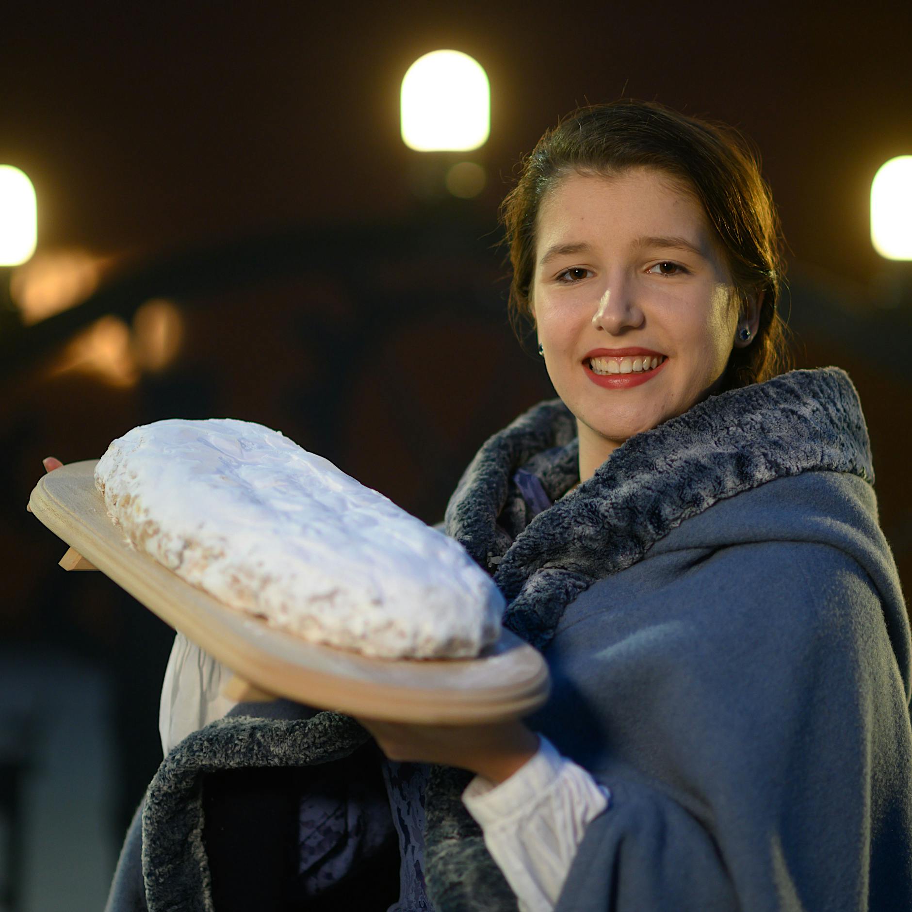 Der große Weihnachtsstreit: Heißt es nun „der Stollen“ oder „die Stolle“?