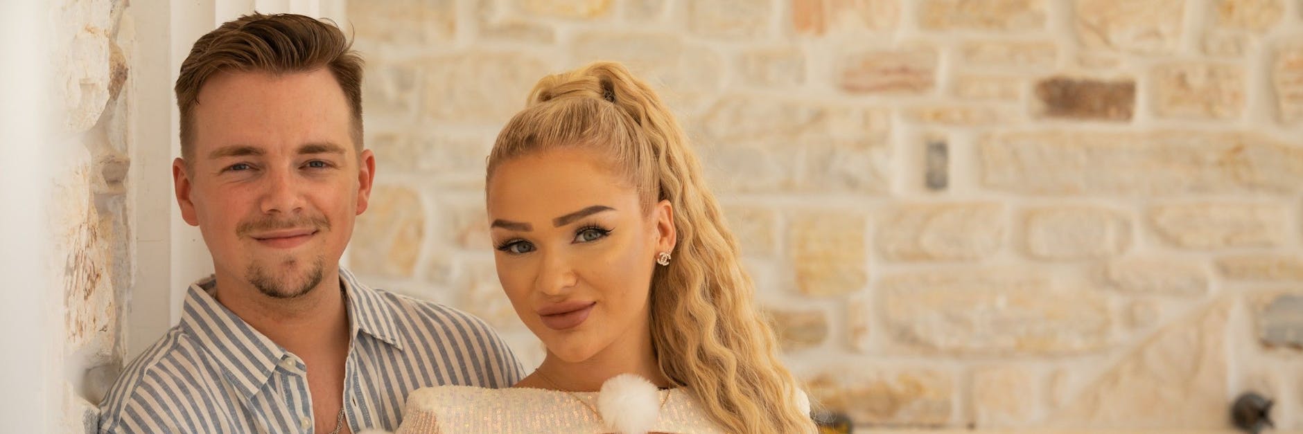 Emmy Russ und ihr Freund Udo Bönstrupp sind bei „Temptation Island VIP“ dabei. Sie noch mit ihrer alten Nase.