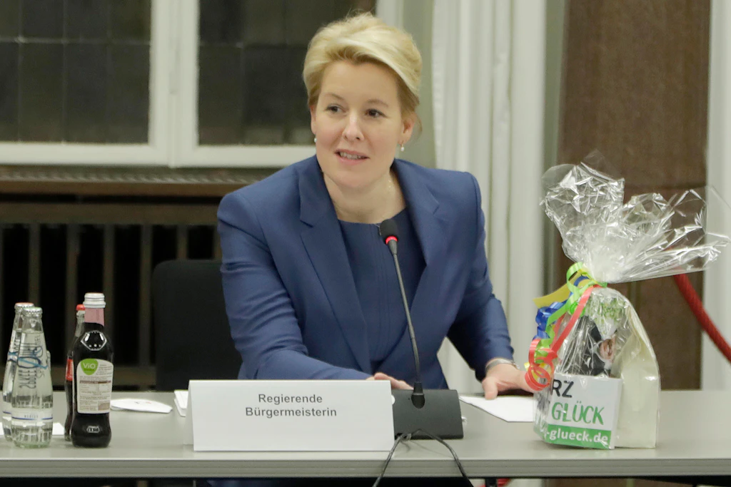 Berlin: Franziska Giffey spricht sich für Impfpflicht aus