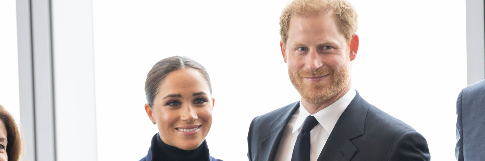 Prinz Harry und Herzogin Meghan haben ihre Weihnachtskarte verschickt. Auf ihr ist auch Lilibet zu sehen.
