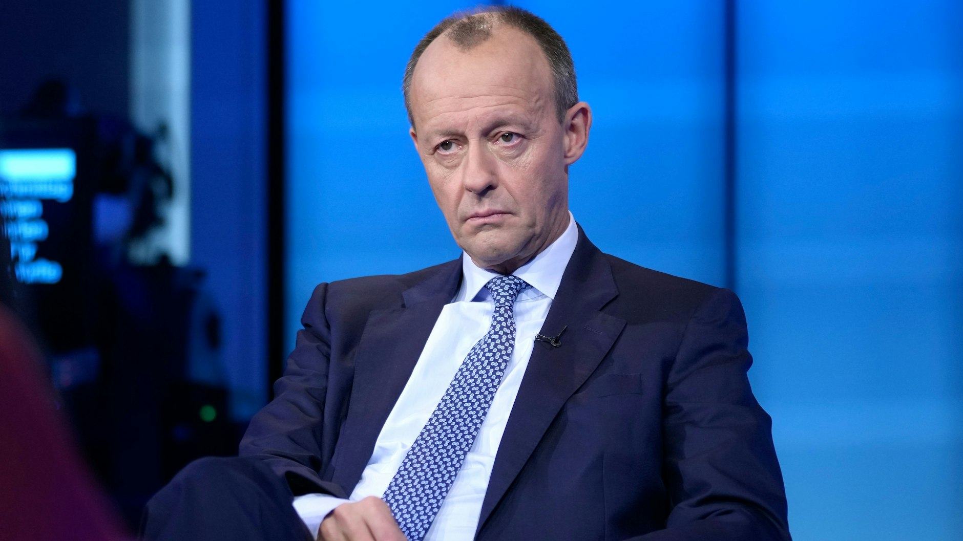 Friedrich Merz wird voraussichtlich der nächste CDU-Bundesvorsitzende sein. Er erreichte bei einer Mitgliederbefragung zu drei Kandidaten das beste Ergebnis.