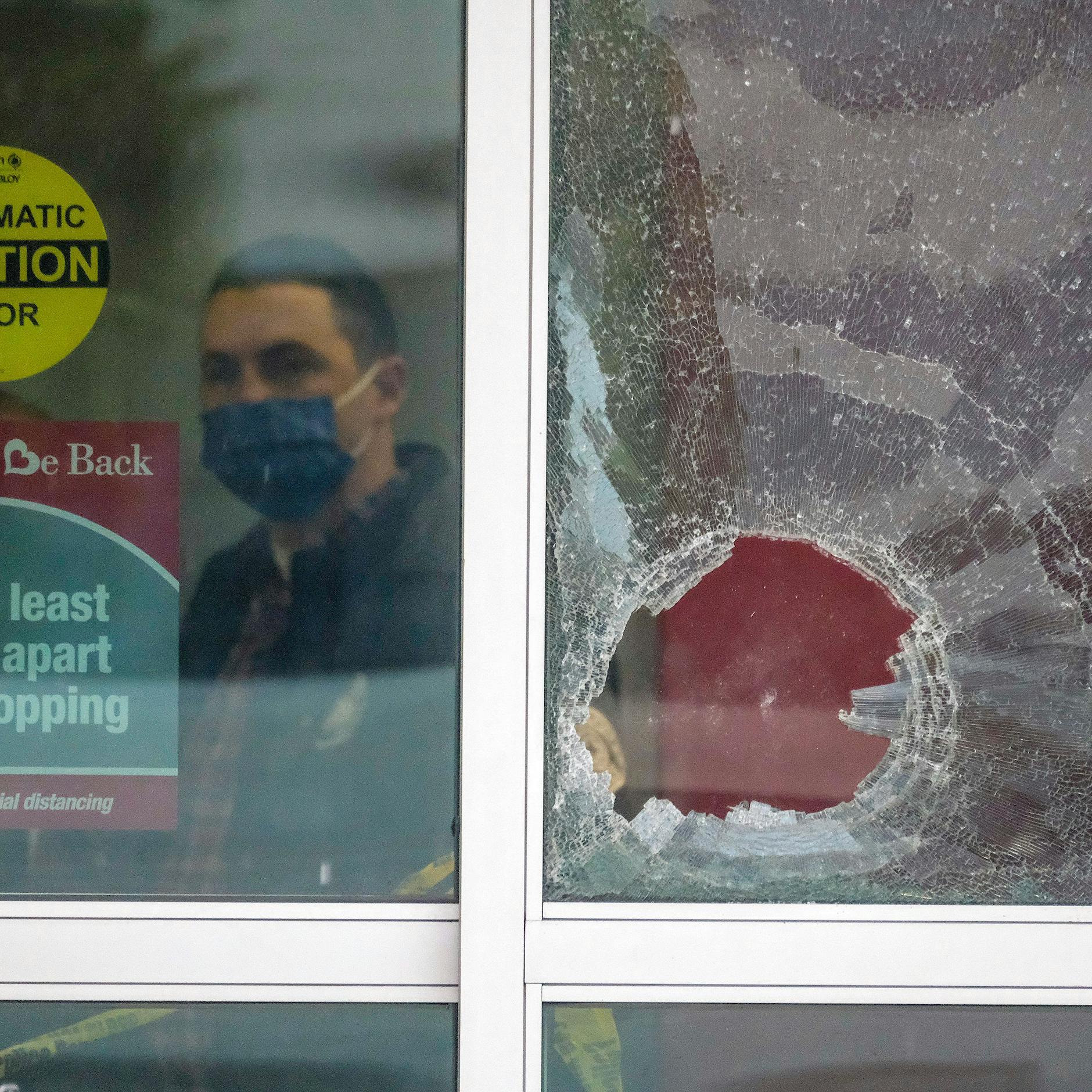 Polizei erschießt 14-Jährige in Umkleidekabine