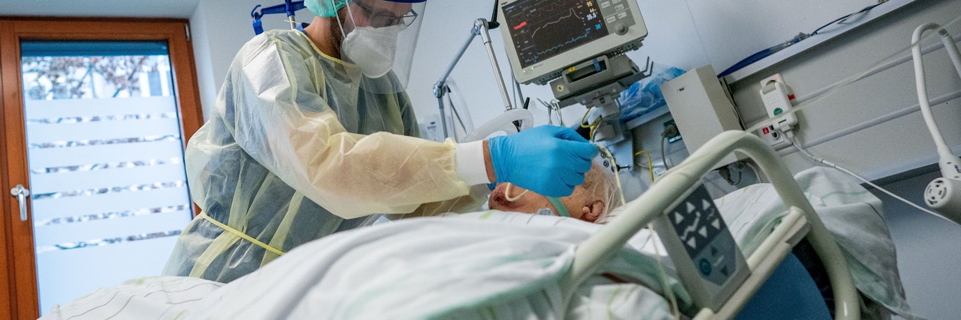 Auf den Intensivstationen der Berliner Kliniken werden aktuell 200 Corona-Kranke behandelt.