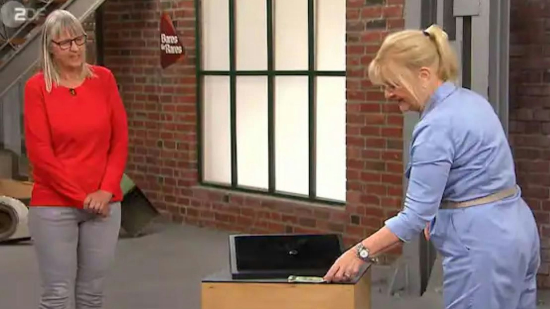 „Bares für Rares“-Händlerin Elke Velten kaufte den Ring für 2700 Euro. 