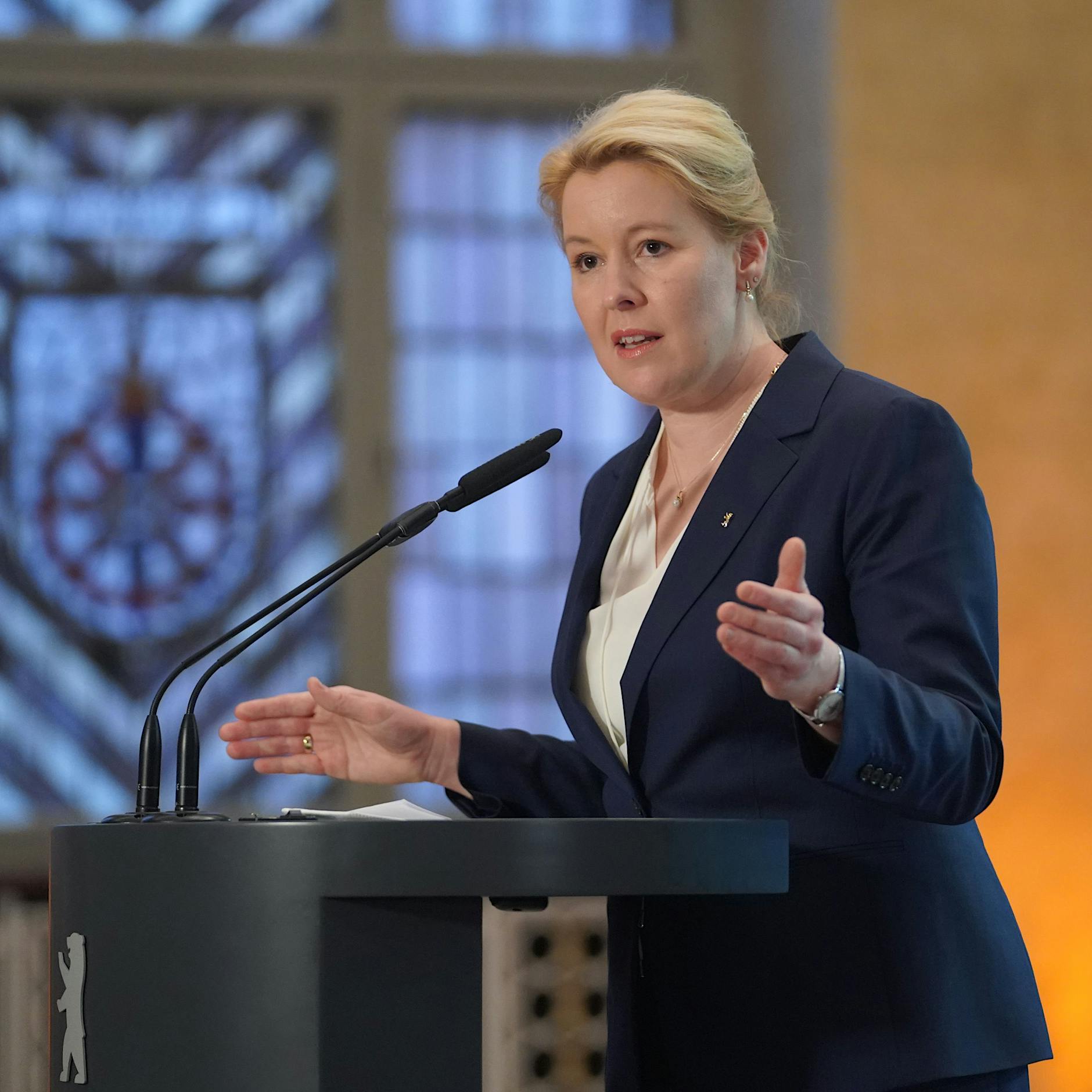 Berlins Regierende Bürgermeisterin Giffey gewinnt die erste Machtprobe