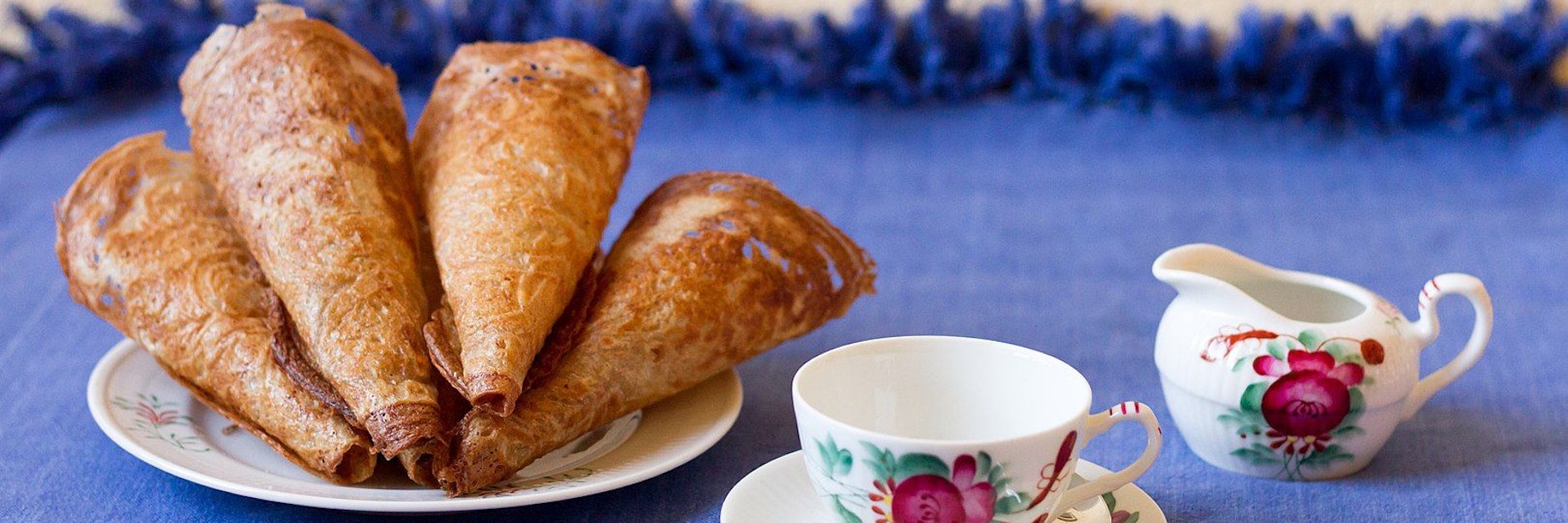 Ostfriesische Neujahrskuchen werden gerne zum Tee gereicht.