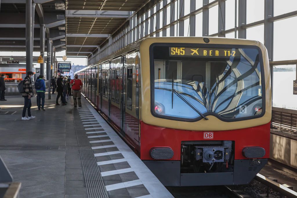 Einschränkungen enden: Bald verkehrt die Berliner S-Bahn wieder normal