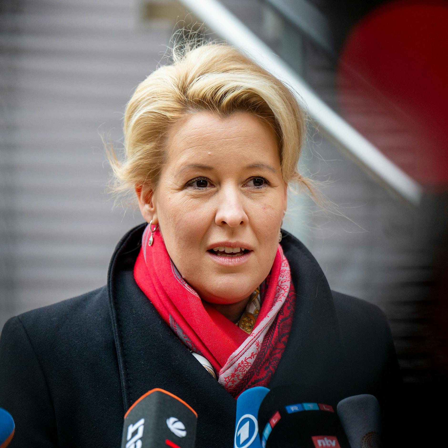 Corona-Schock! Statement von Bürgermeisterin Franziska Giffey: Droht Berlin jetzt ein neuer Lockdown?