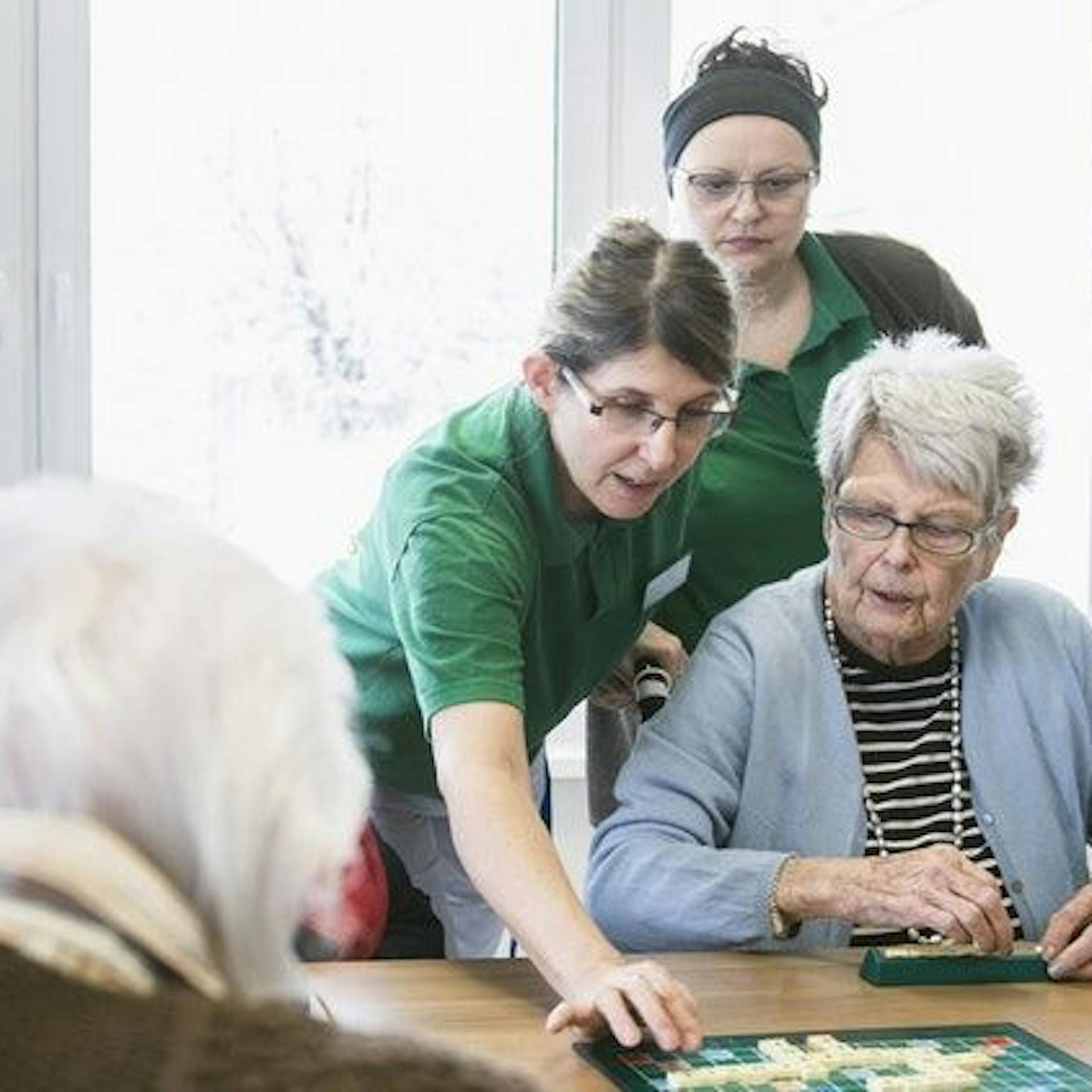 Renten, Mindestlohn und Pflegegeld steigen: DAS ändert sich 2022 bei Sozialleistungen und Steuern!