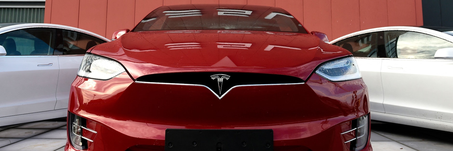 Ab in die Werkstatt - Tesla ruft halbe Million Fahrzeuge zurück.