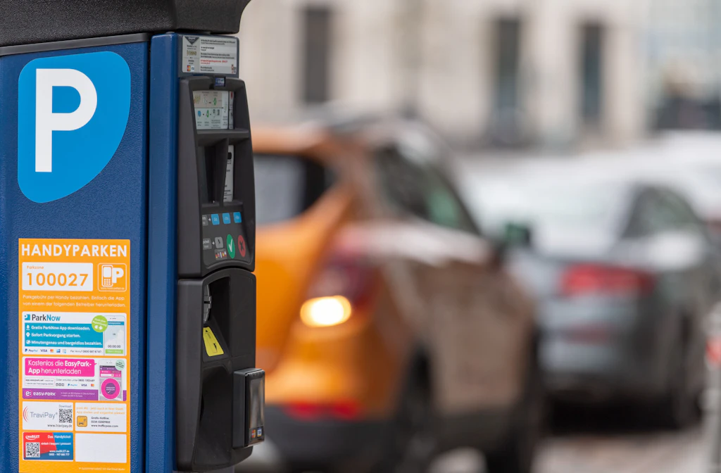 Achtung, Autofahrer! Ab Montag wird hier in Berlin das Parken teuer