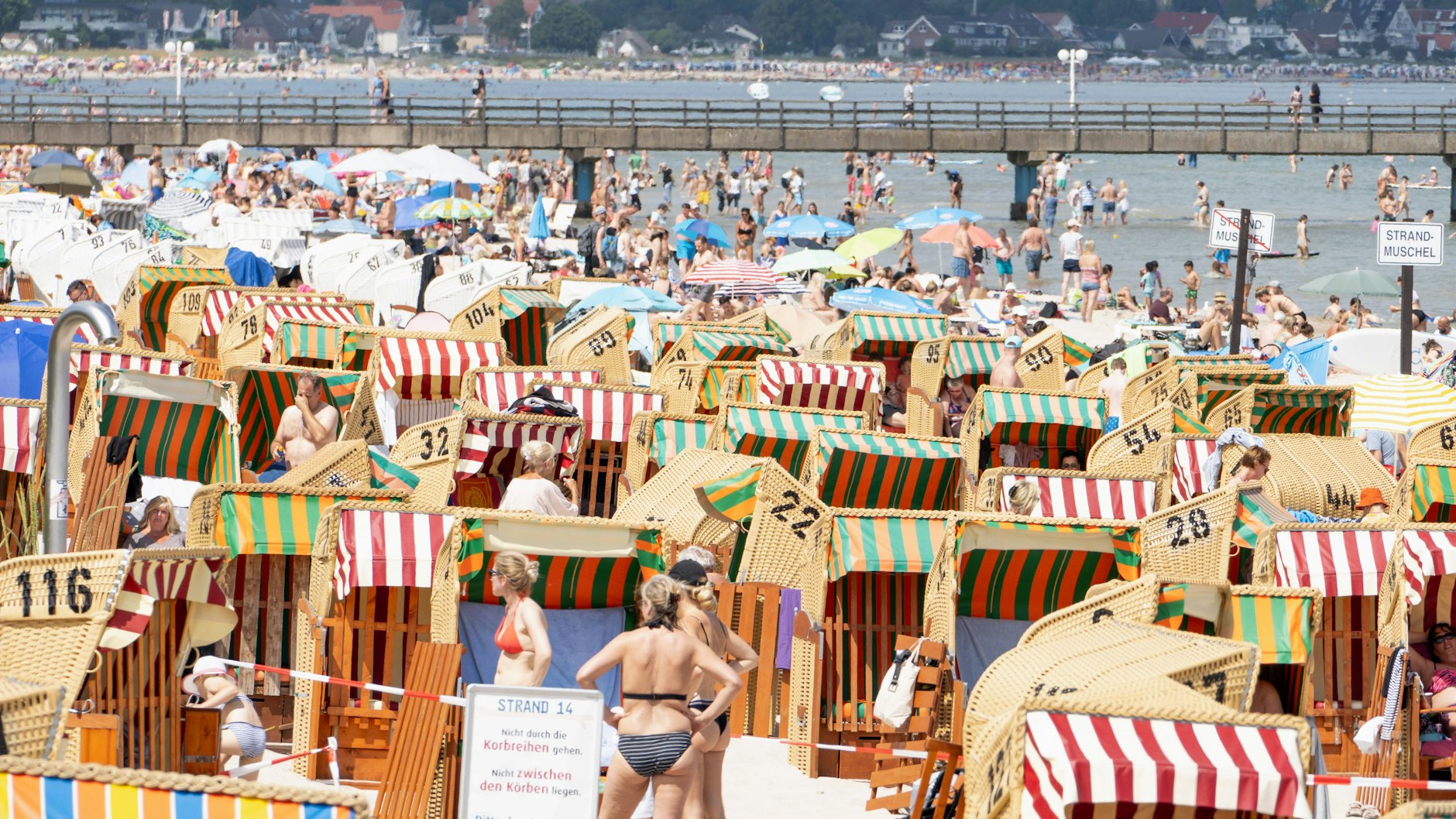 Unbeschwerter Strandurlaub? Das wird 2022 vielleicht schon wieder besser machbar sein.