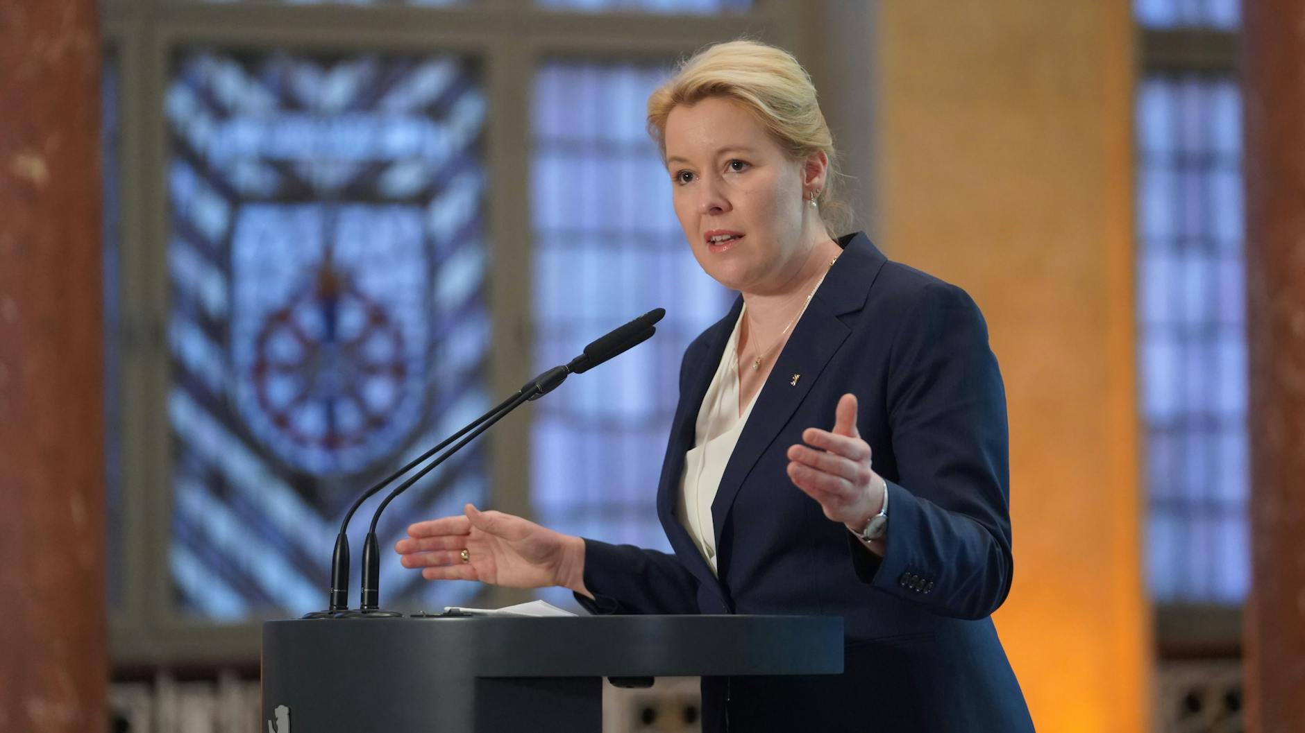 Franziska Giffey (SPD), Regierende Bürgermeisterin von Berlin, hält am 1. Januar ihre erste Neujahrsansprache.