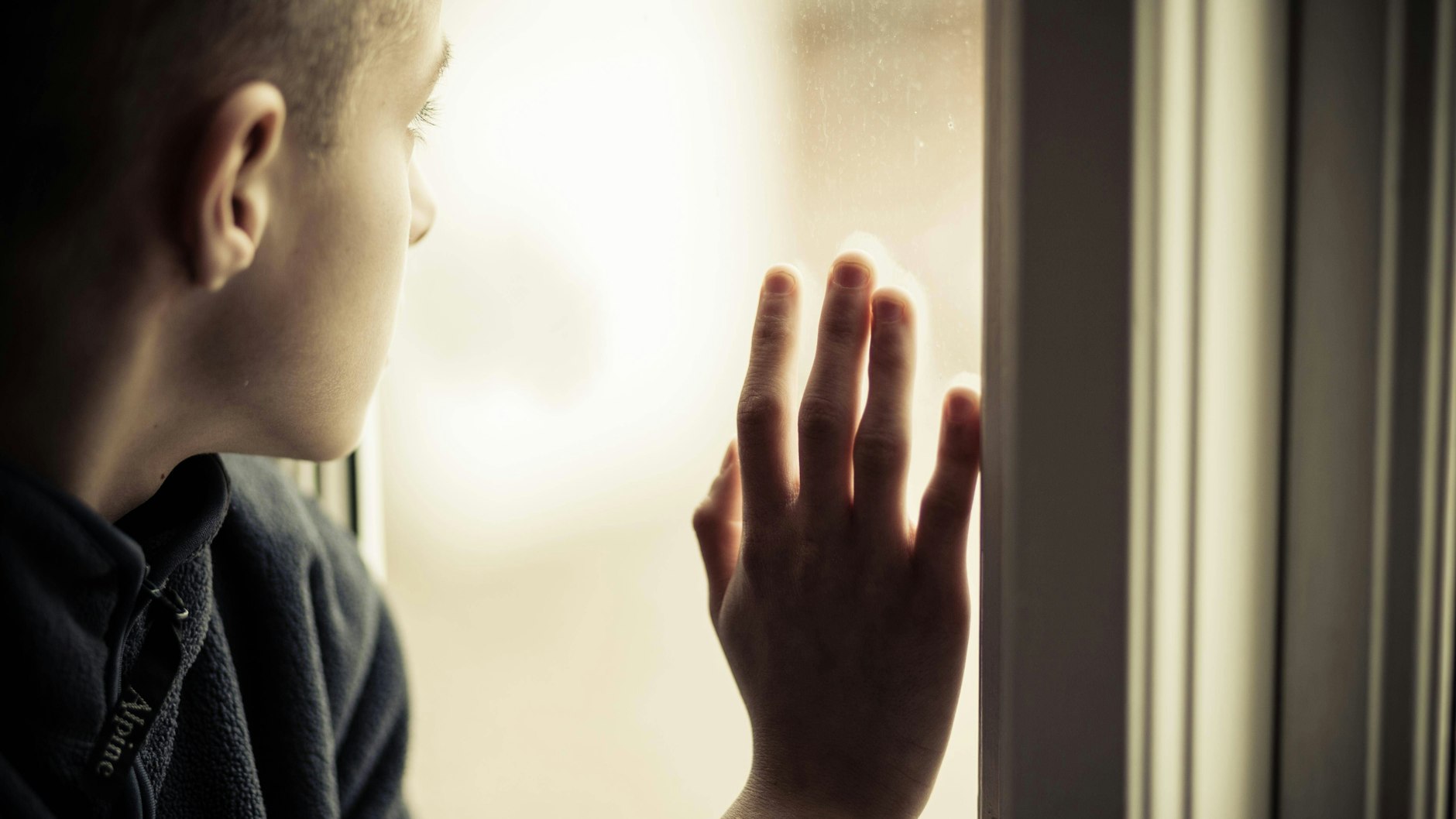 Oft ist der Alltag der Betroffenen stark beeinträchtigt. Immer wieder drängt sich vor dem inneren Auge filmartig das traumatische Erlebnis auf.