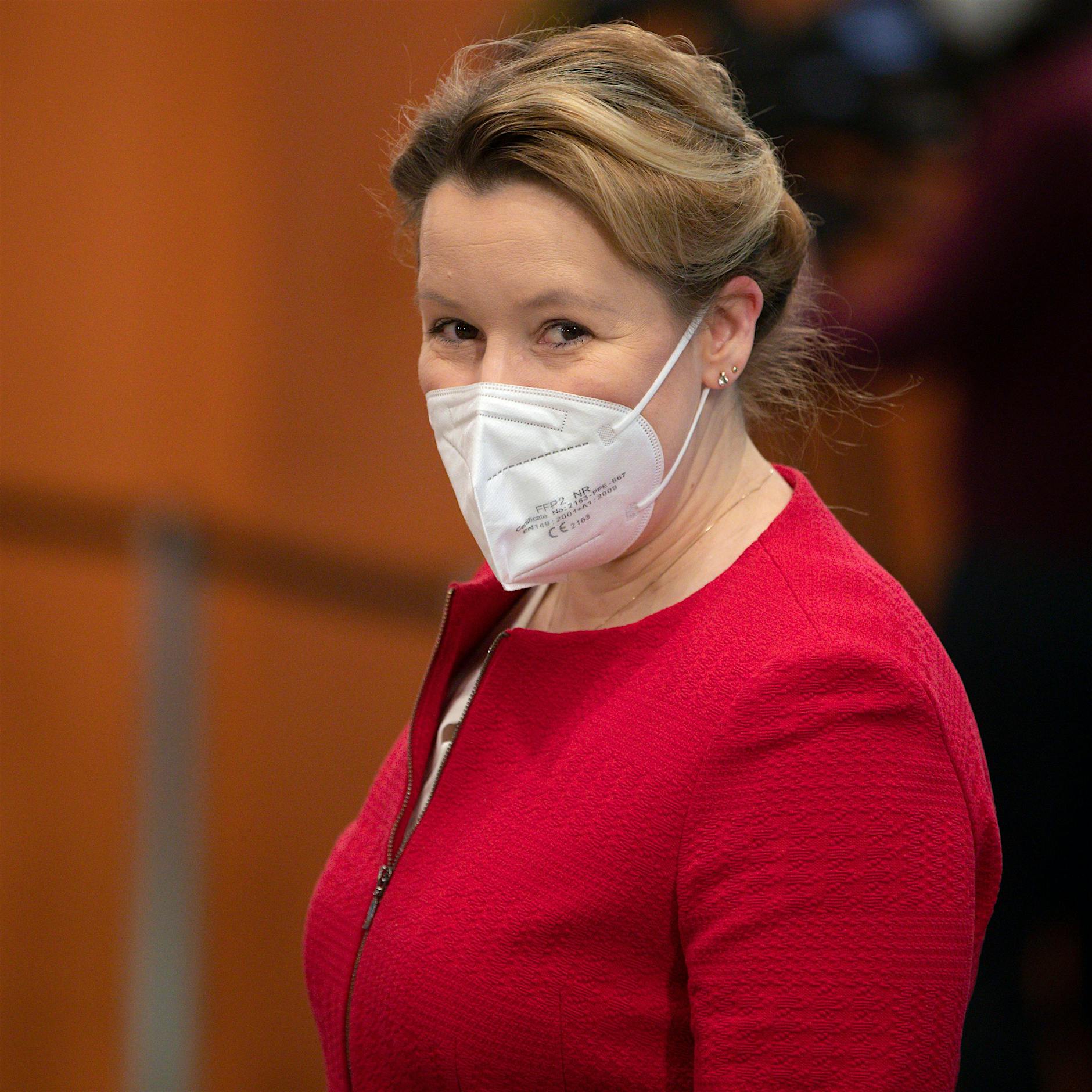 Giffey: Grundschulen und Kitas sollten ab Ende Februar öffnen