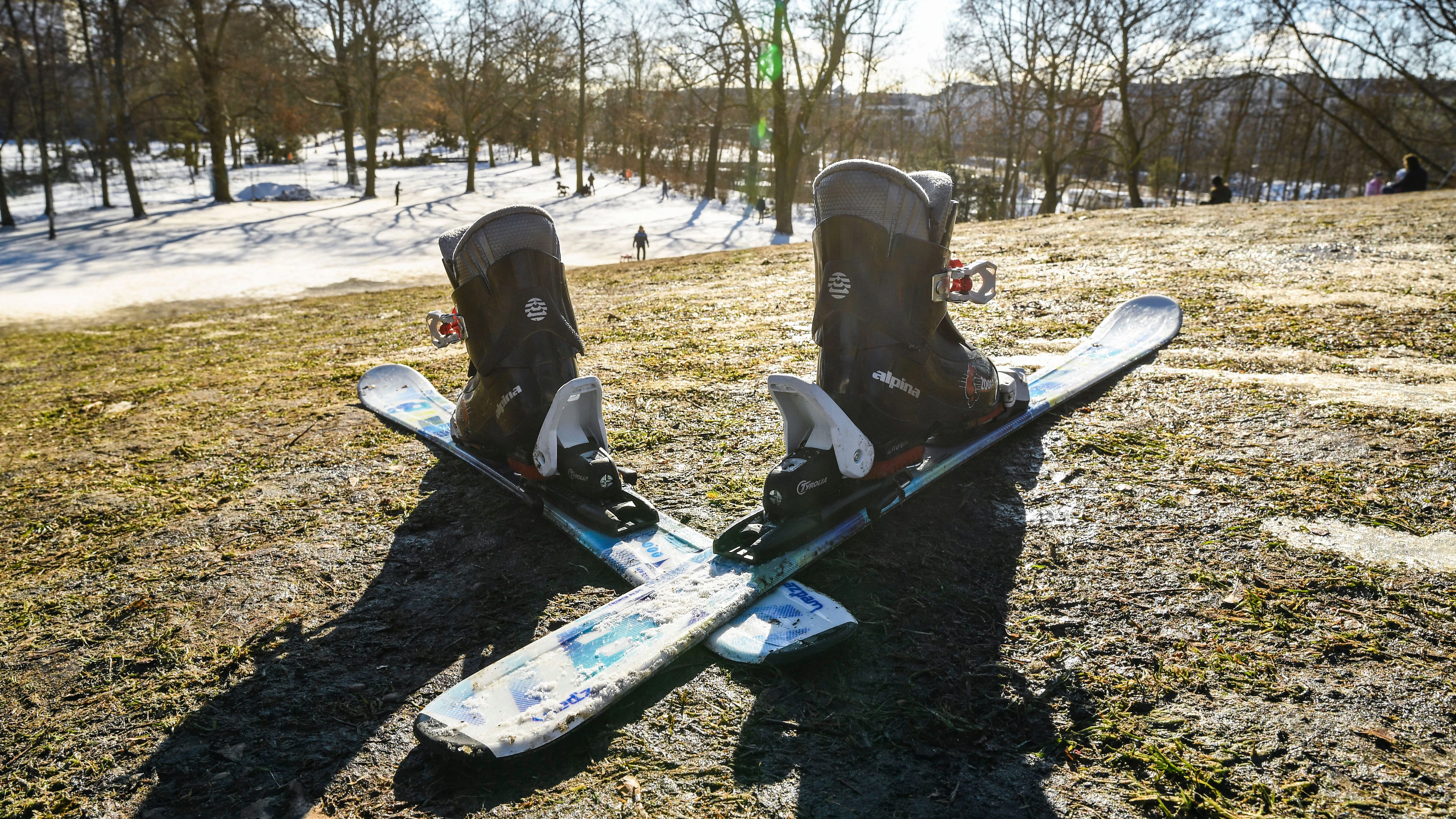 Auf dieser Matsch-Piste braucht auch der geneigte Skifahrer viel Überwindung.<br>