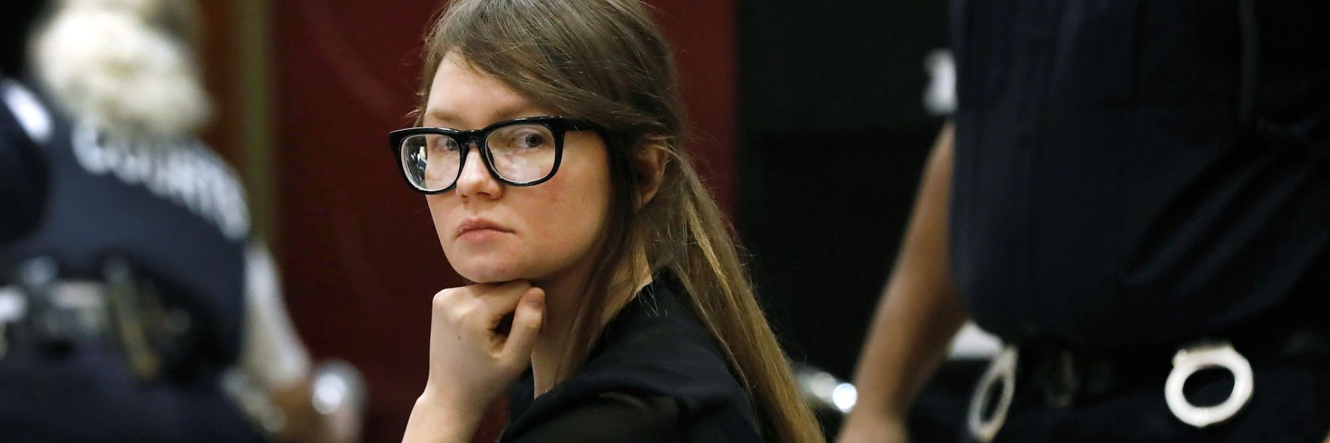 Anna Sorokin im April 2019 in einem Gerichtssaal während der Beratung der Jury. 