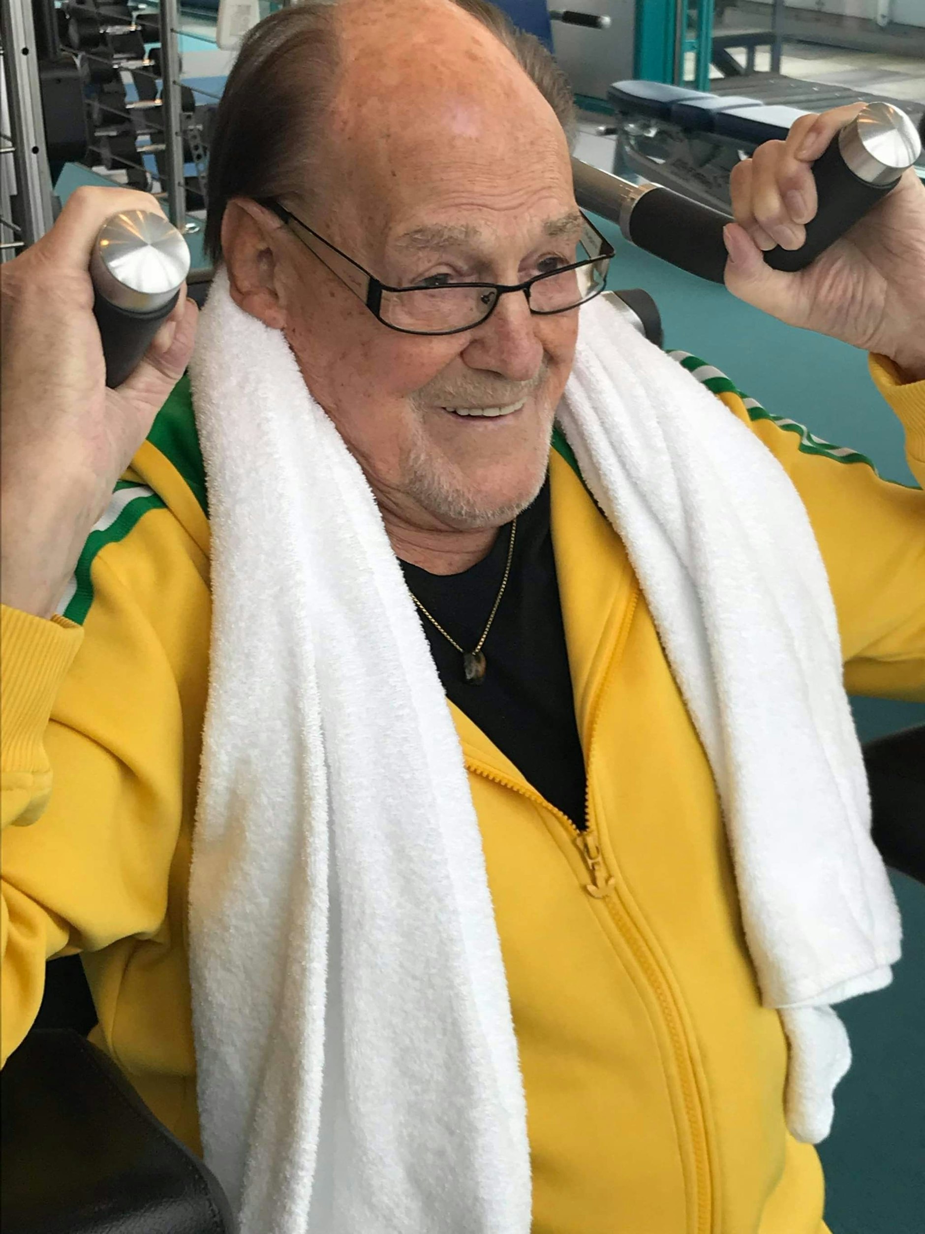 Selbst wenn Herbert Köfer an der Ostsee Urlaub macht, trainiert er im Fitnessraum seines Lieblingshotels.