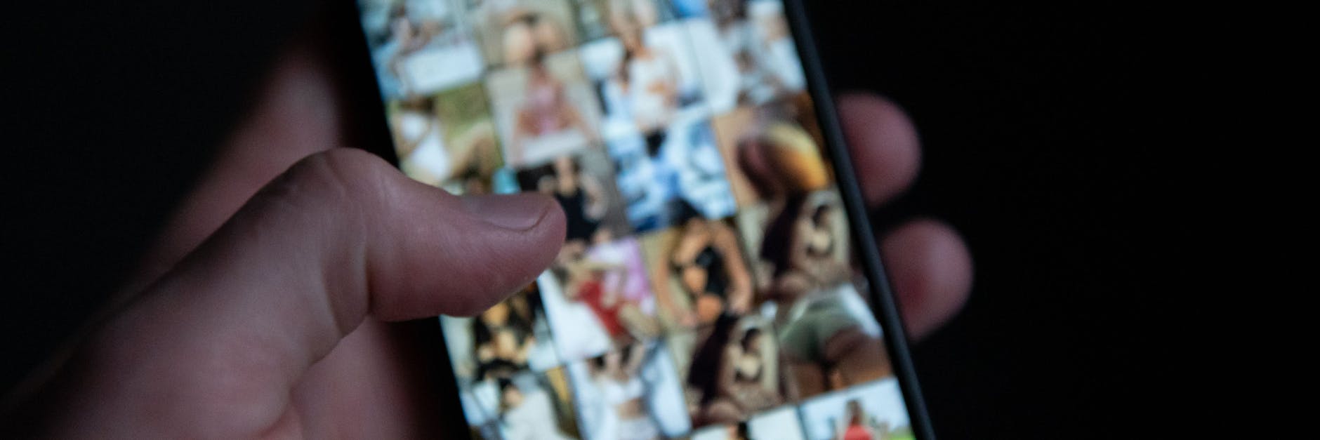Ahnungslose Frauen wurden heimlich nackt in der Sauna eines Spaßbades in Thüringen gefilmt. Die Videos wurden auf einer Pornoseite hochgeladen. 