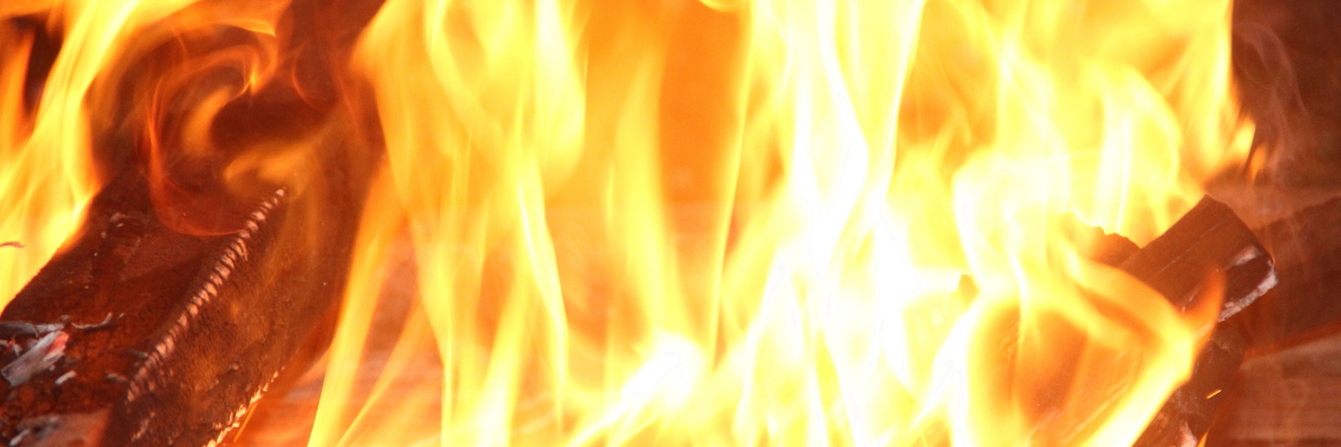 Flammen greifen um sich (Symbolfoto).